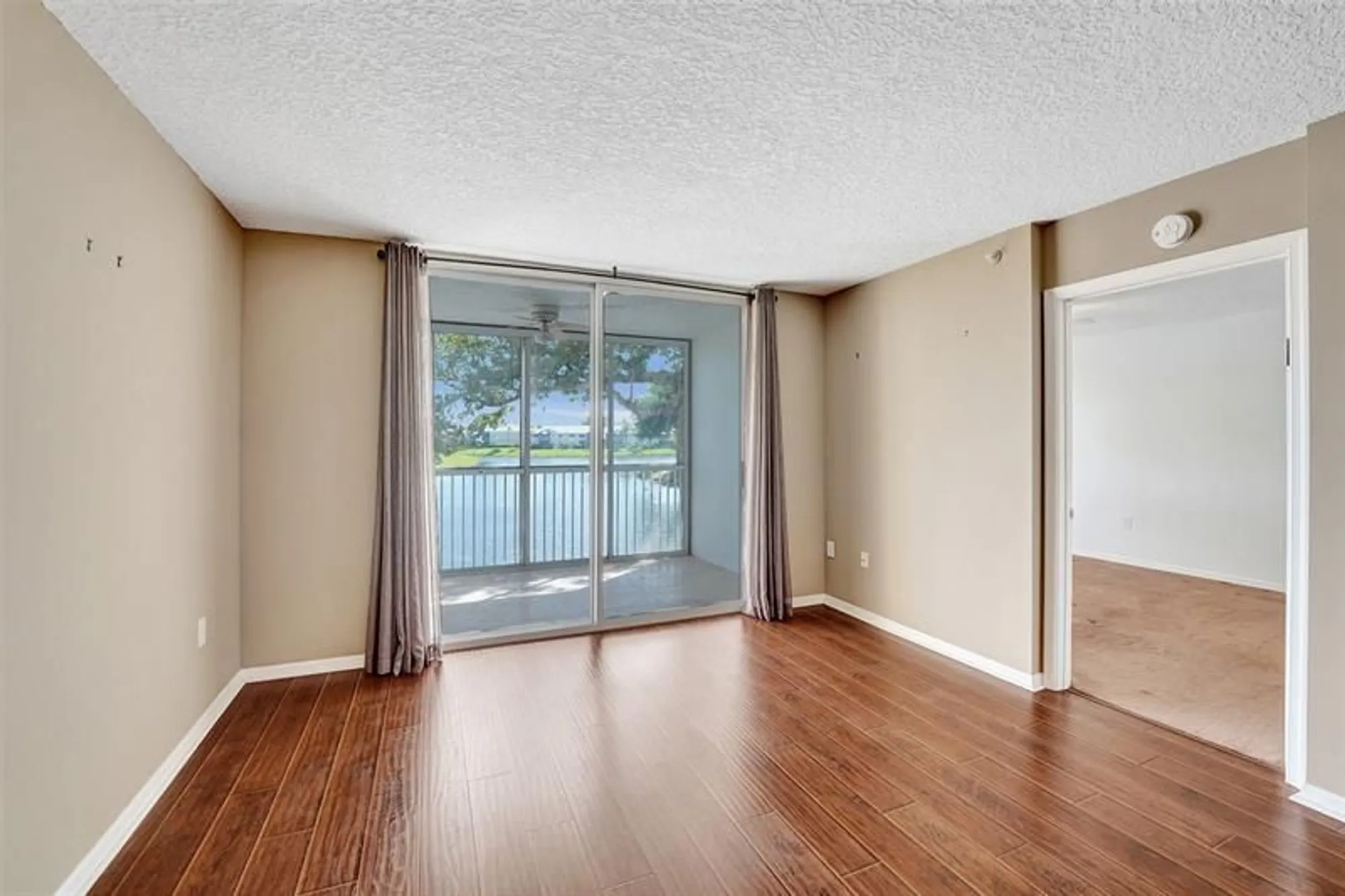 Property Slideshow image 28 of 69 | 9563 weldon cir apt d212, Fort Lauderdale, FL, 33321