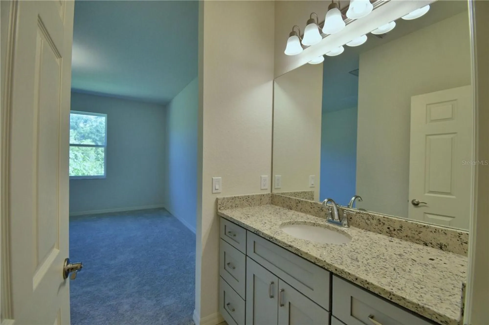 Property Slideshow image 16 of 73 | 1709 linz ct, Winter Haven, FL, 33884