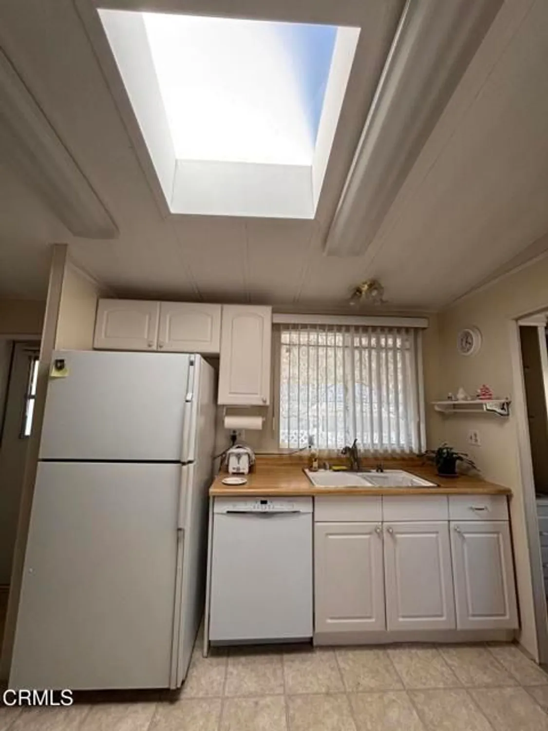 Property Slideshow image 11 of 52 | 28721 via el avion, Murrieta, CA, 92563