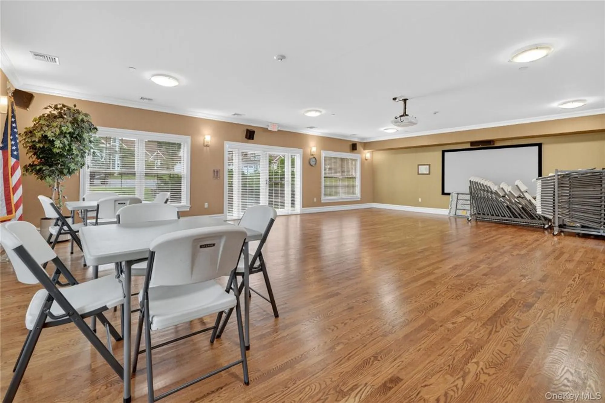 Property Slideshow image 35 of 48 | 41 michael roberts ct, Pearl River, NY, 10965