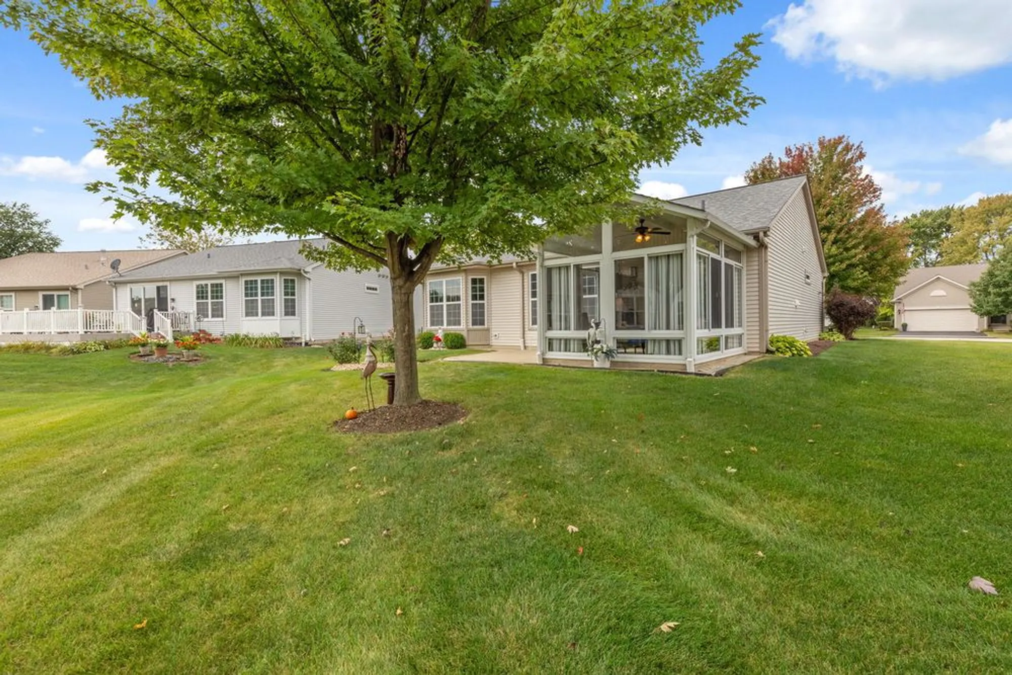 Property Slideshow image 29 of 38 | 110 national ct, Shorewood, IL, 60404