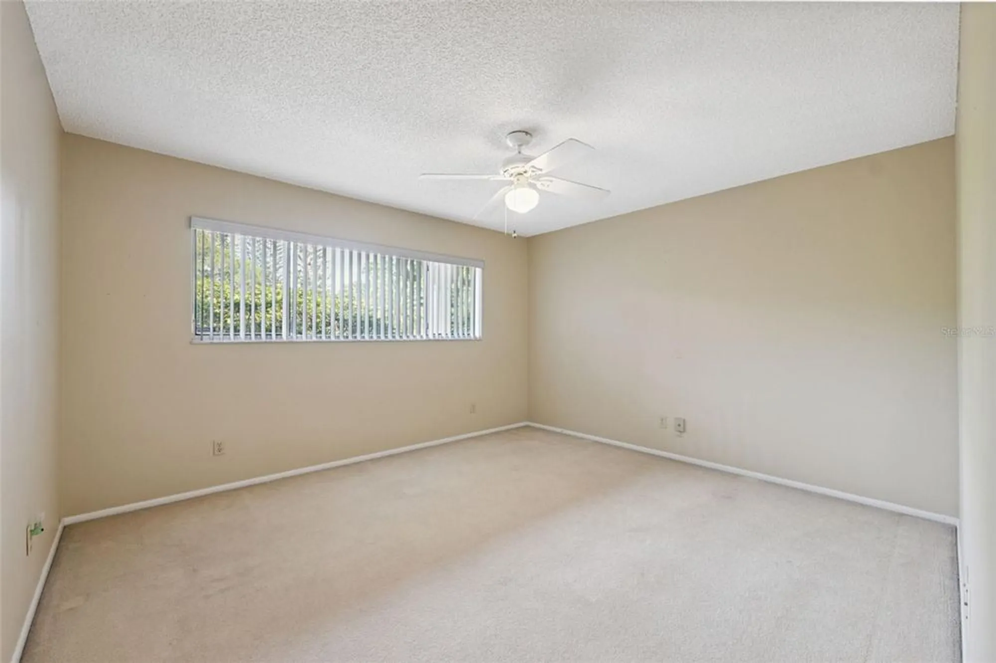 Property Slideshow image 25 of 49 | 2192 swedish dr 26, Clearwater, FL, 33763