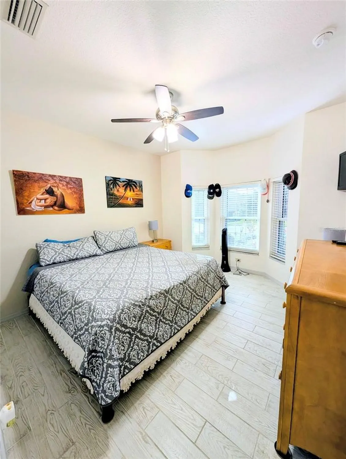 Property Slideshow image 37 of 66 | 5201 green dr, Winter Haven, FL, 33884