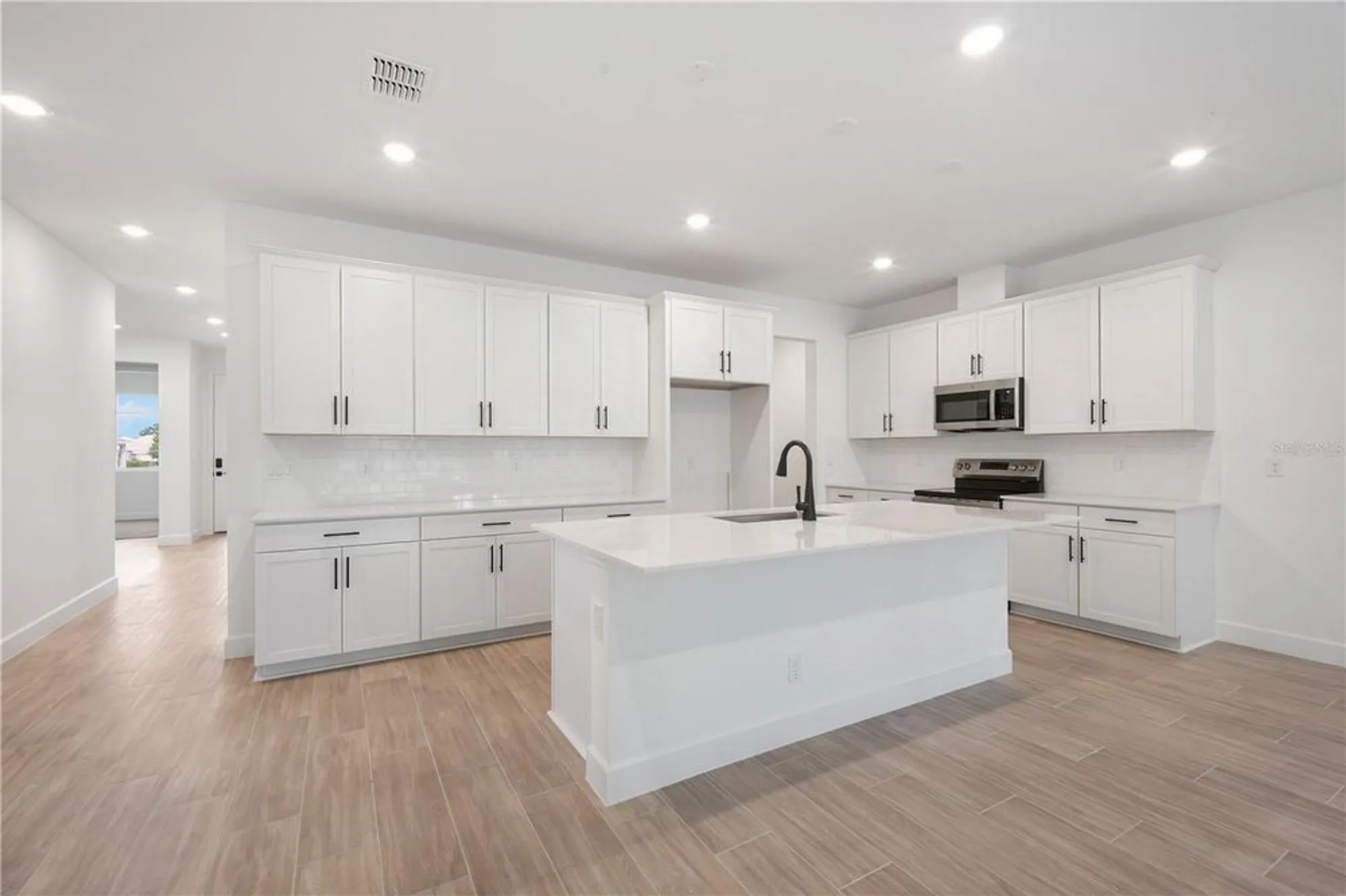 Property Slideshow image 11 of 45 | 9177 players dr, Weeki Wachee, FL, 34613