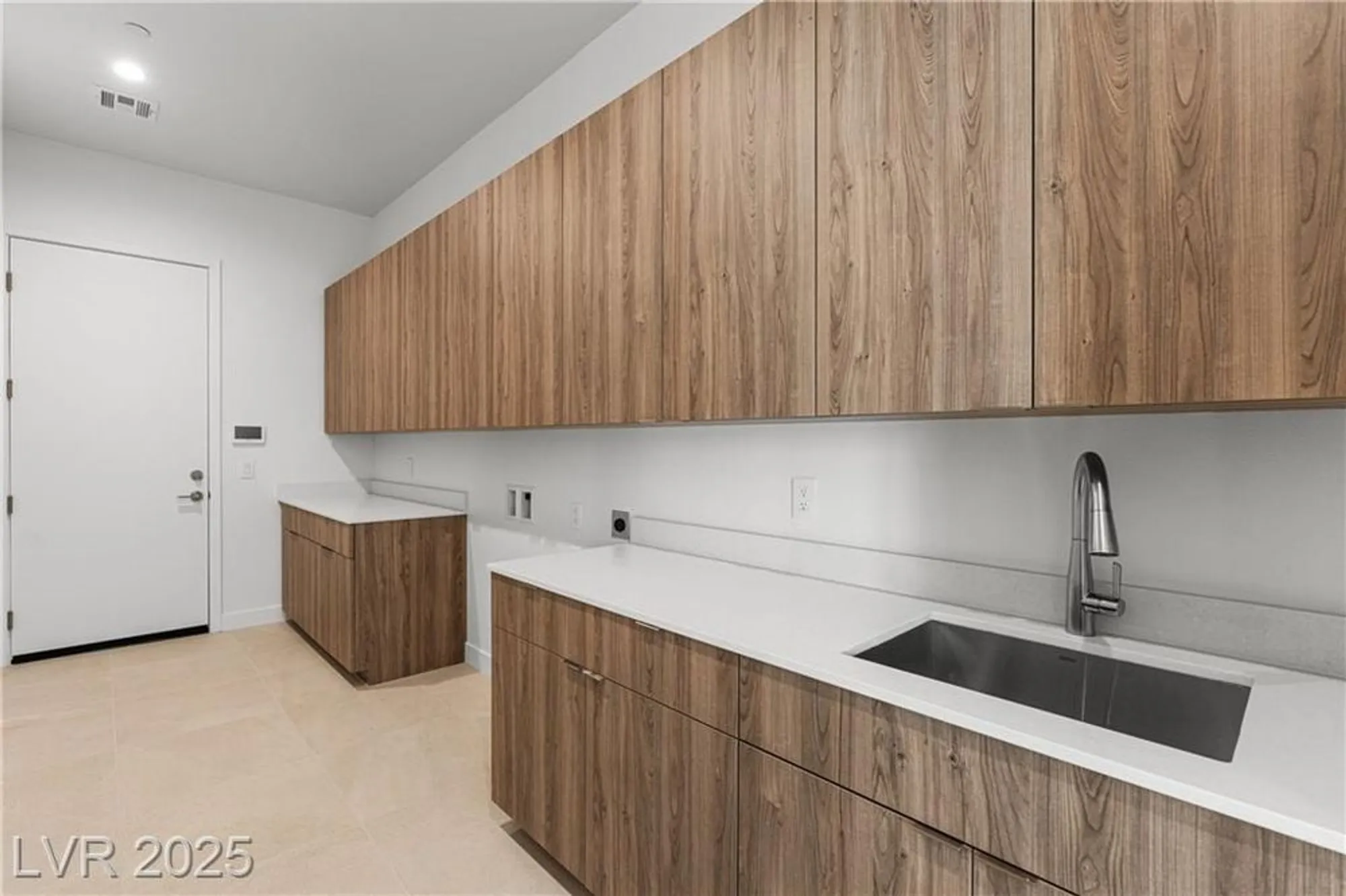 Property Slideshow image 69 of 98 | 1533 pleasant bay ct, Henderson, NV, 89011