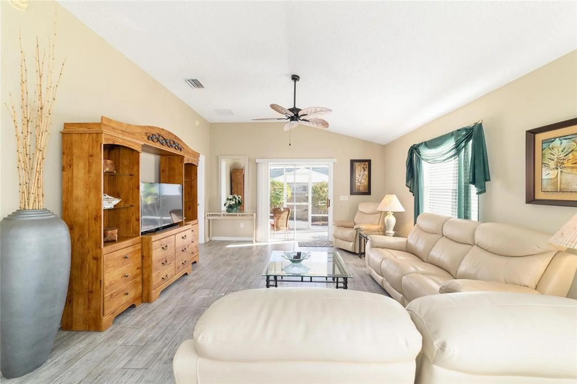 Property Slideshow image 13 of 68 | 17773 se 91st freedom ct, The Villages, FL, 32162
