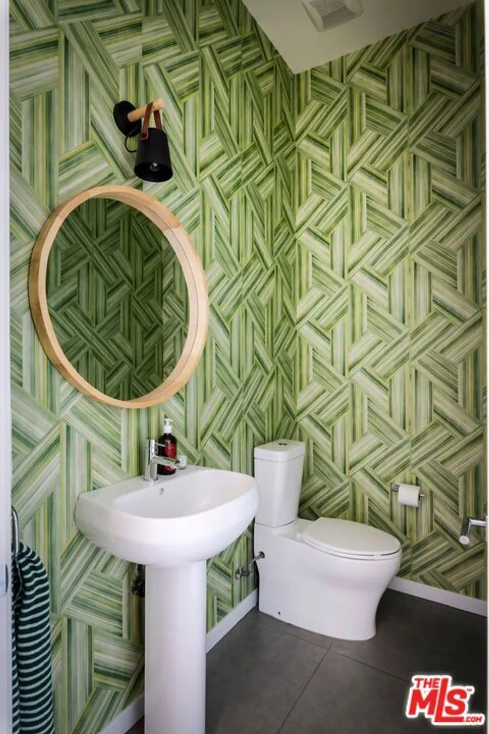 Property Slideshow image 10 of 22 | 4631 kellogg way, Palm Springs, CA, 92262