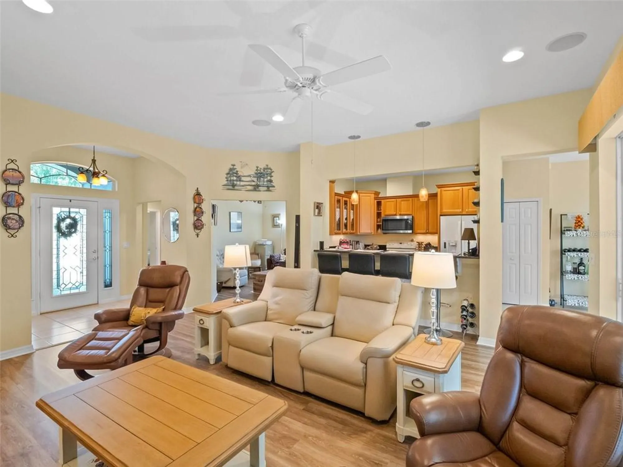 Property Slideshow image 11 of 65 | 20504 queen alexandra dr, Leesburg, FL, 34748