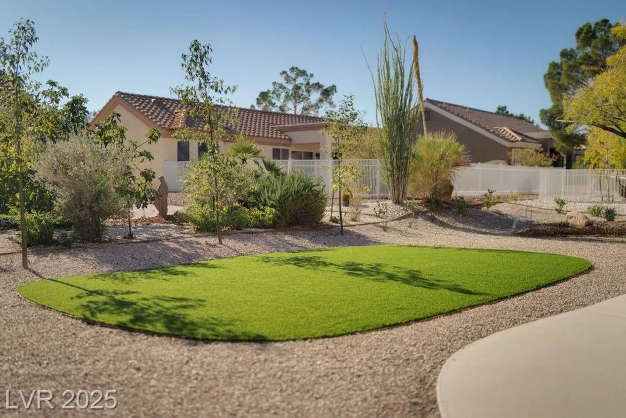 Property Slideshow image 27 of 31 | 8513 festival dr, Las Vegas, NV, 89134