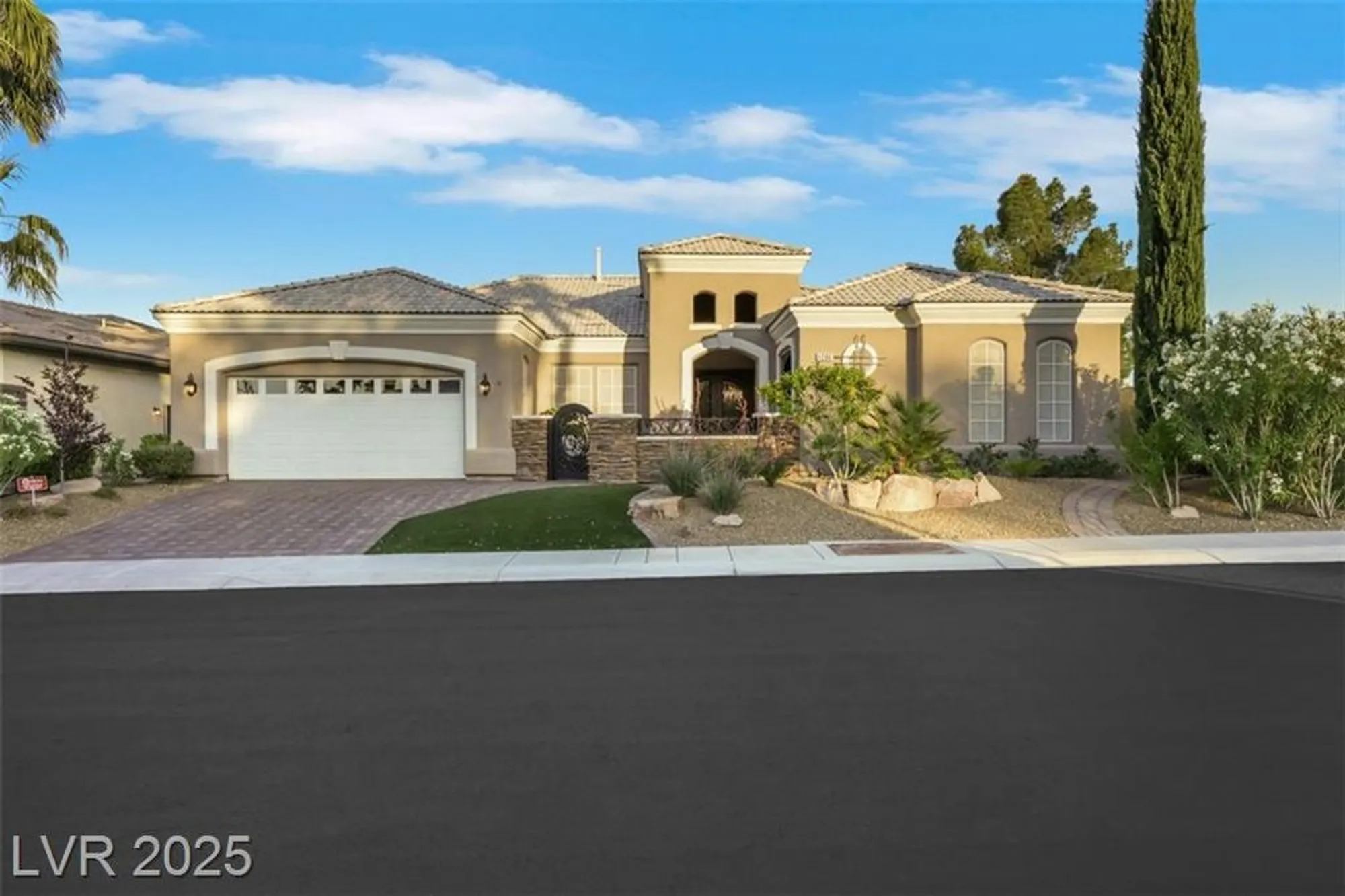 Property Slideshow image 5 of 63 | 4286 pacifico ln, Las Vegas, NV, 89135
