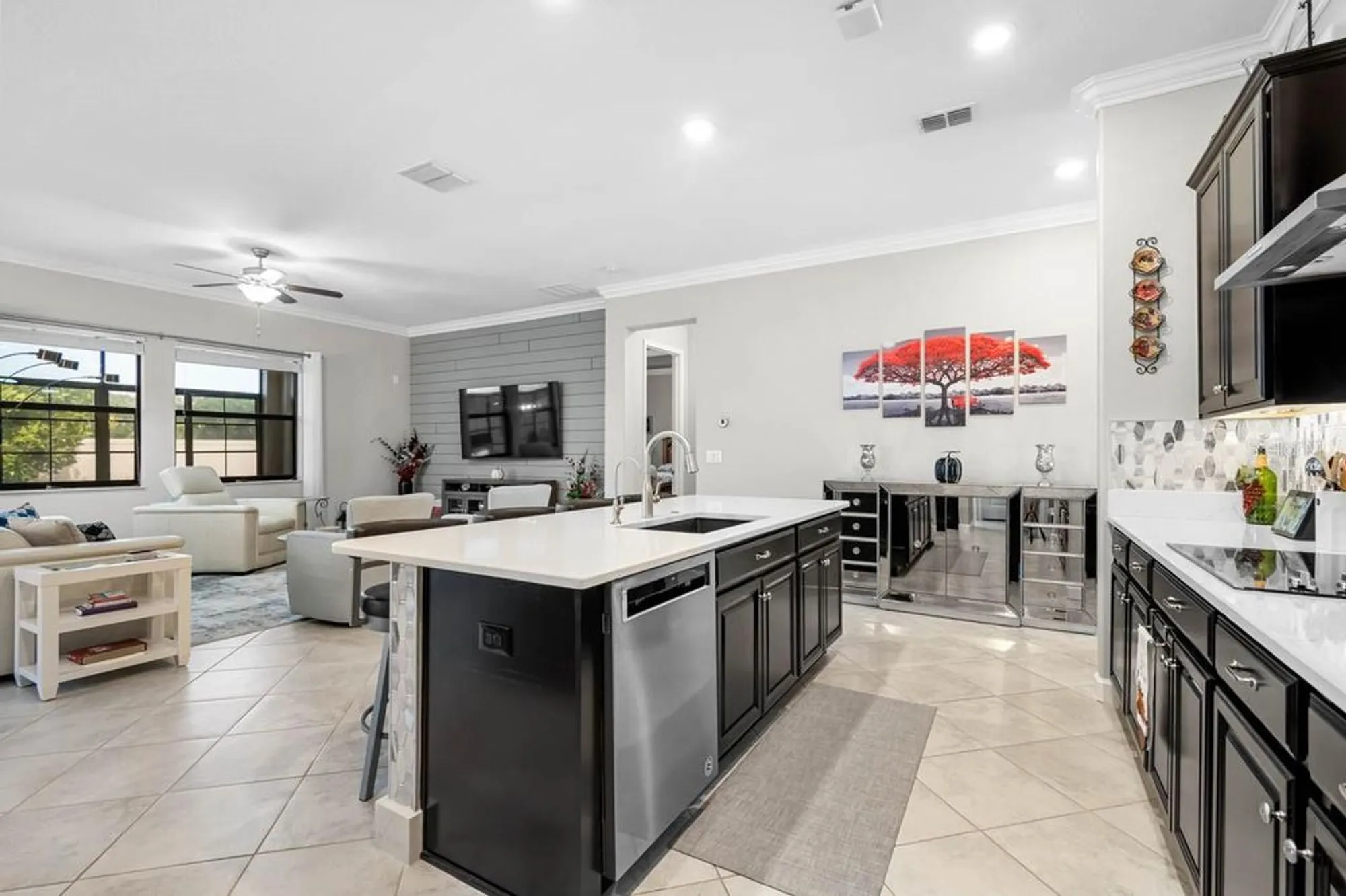 Property Slideshow image 12 of 56 | 5410 story grass ct, Wimauma, FL, 33598