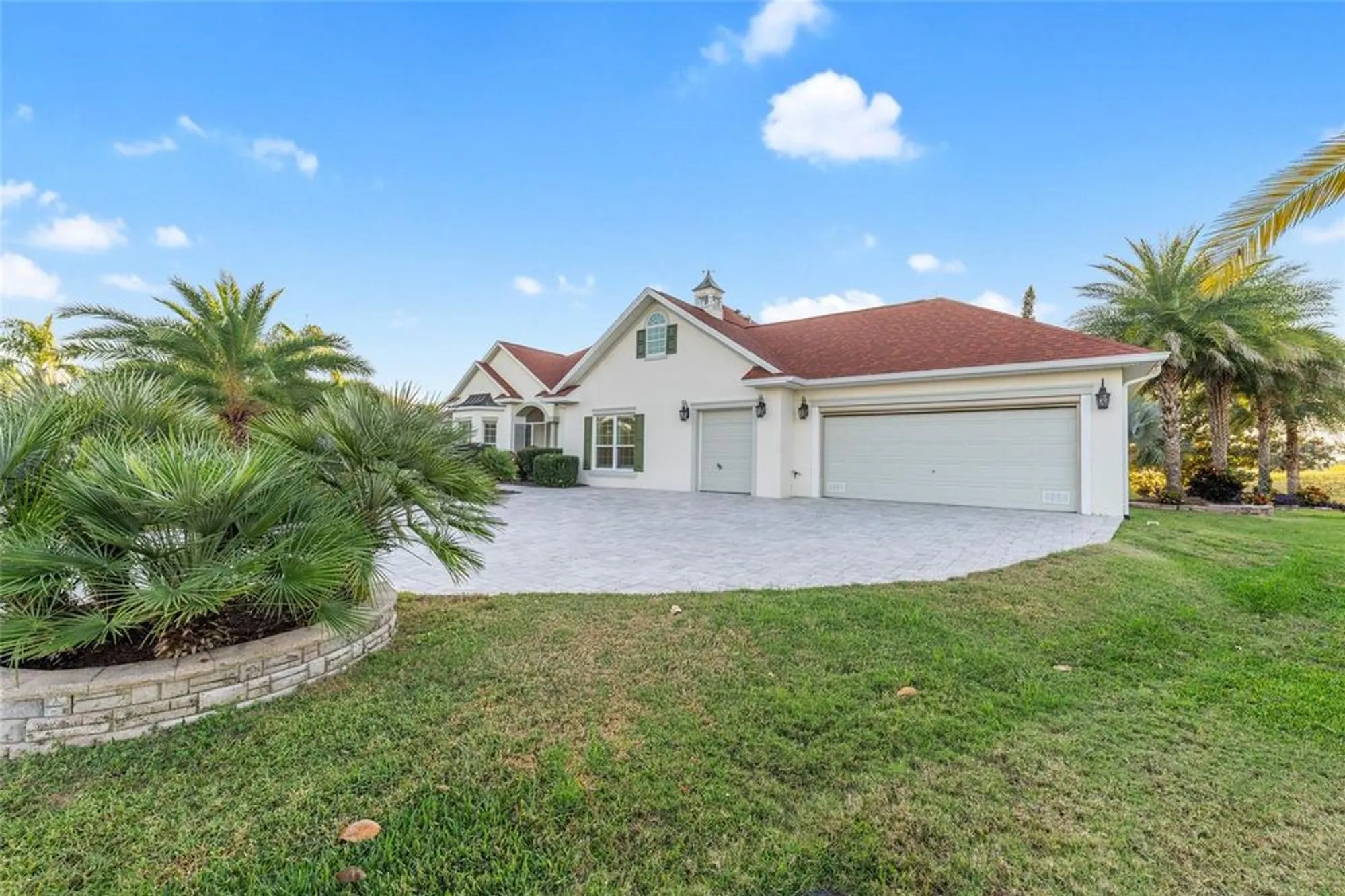 Property Slideshow image 4 of 82 | 1345 harley cir, The Villages, FL, 32162