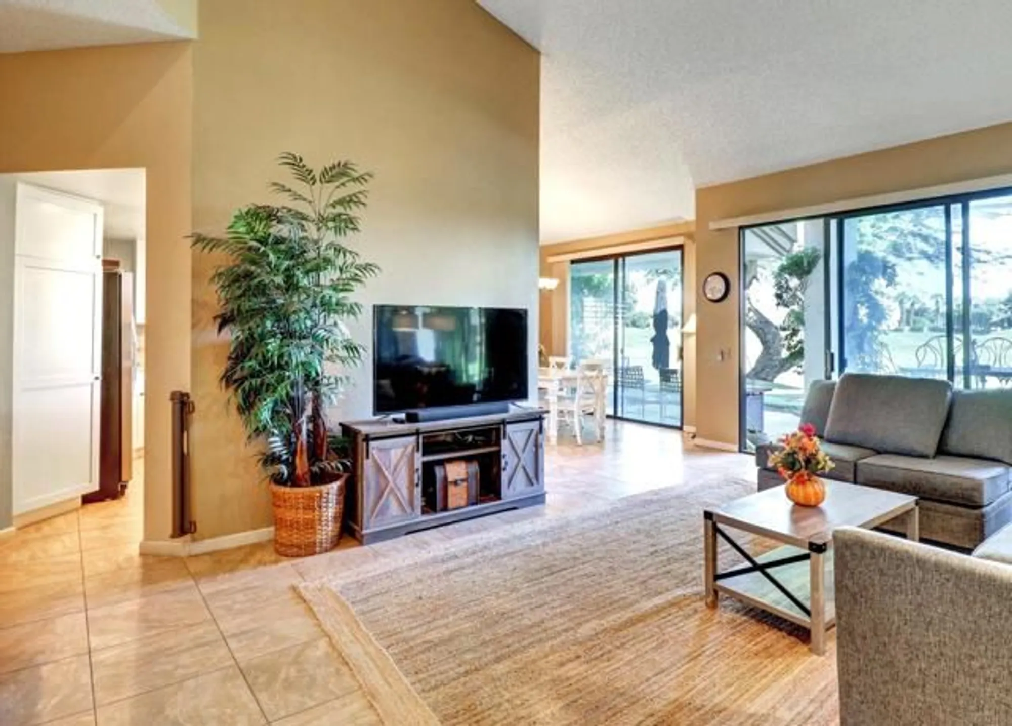 Property Slideshow image 9 of 24 | 54671 inverness way, La Quinta, CA, 92253