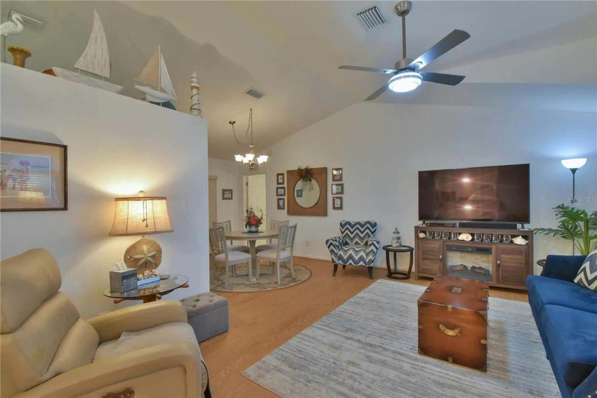 Property Slideshow image 3 of 36 | 5366 nw 21st loop, Ocala, FL, 34482
