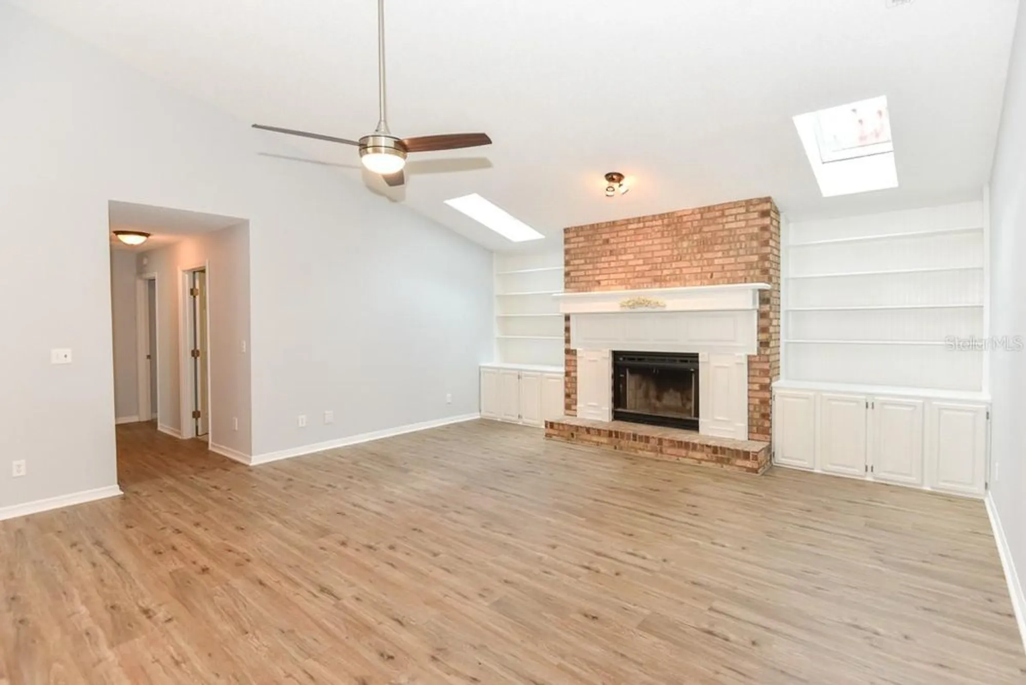 Property Slideshow image 9 of 41 | 24 lake vista way, Ormond Beach, FL, 32174