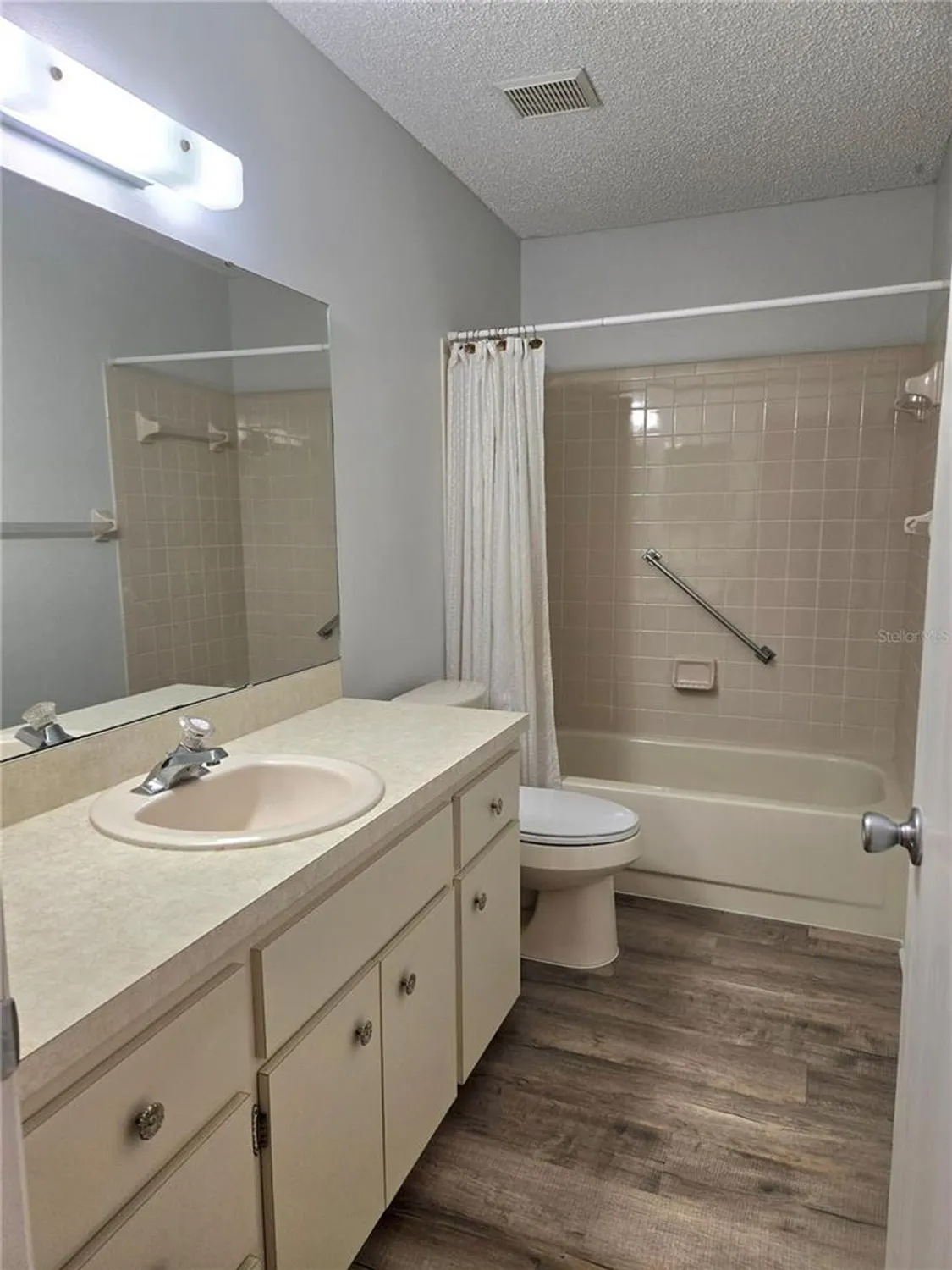 Property Slideshow image 21 of 27 | 8666 sw 92nd ln c, Ocala, FL, 34481
