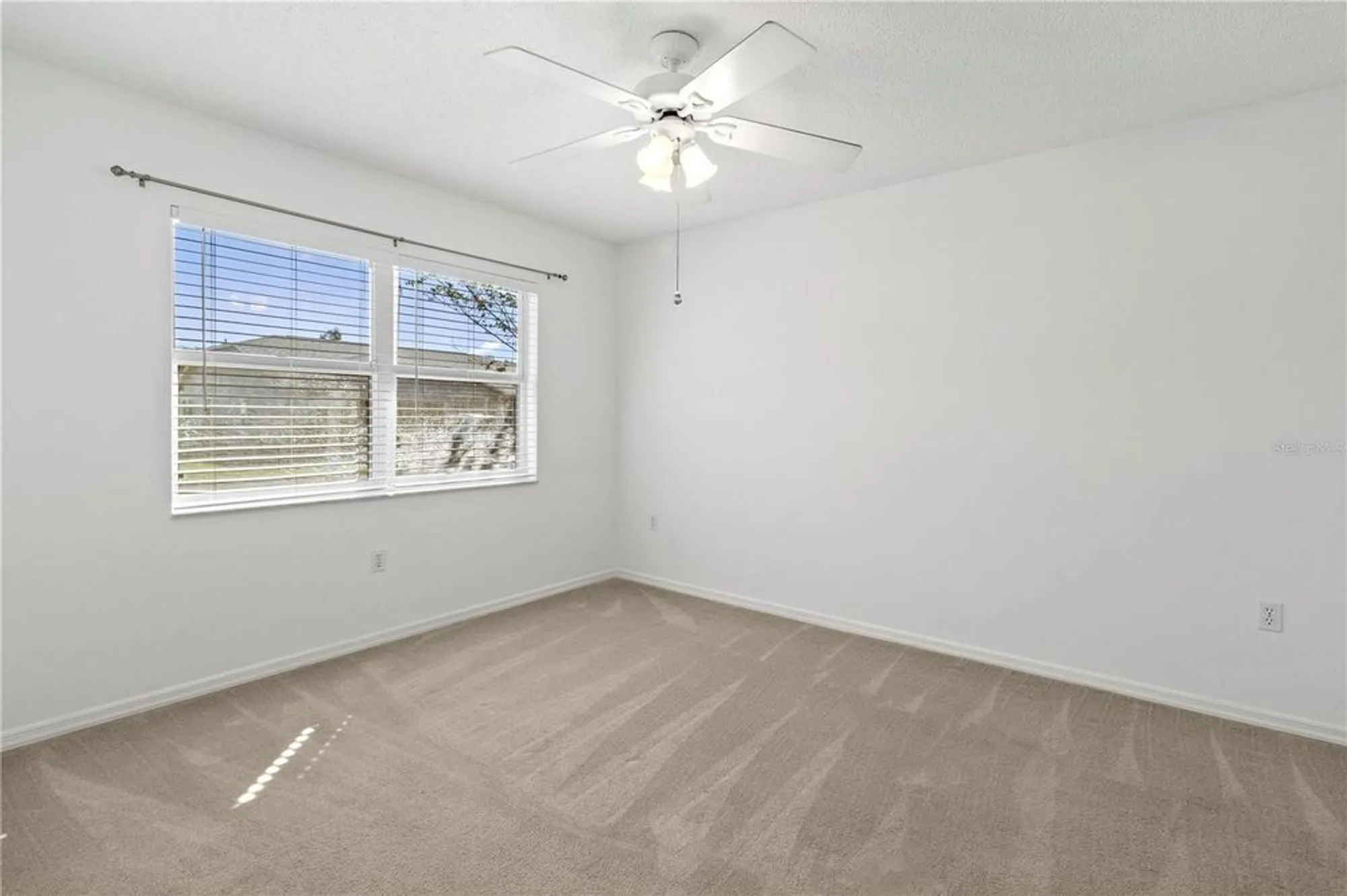 Property Slideshow image 29 of 46 | 1618 birchwood loop, Lakeland, FL, 33811