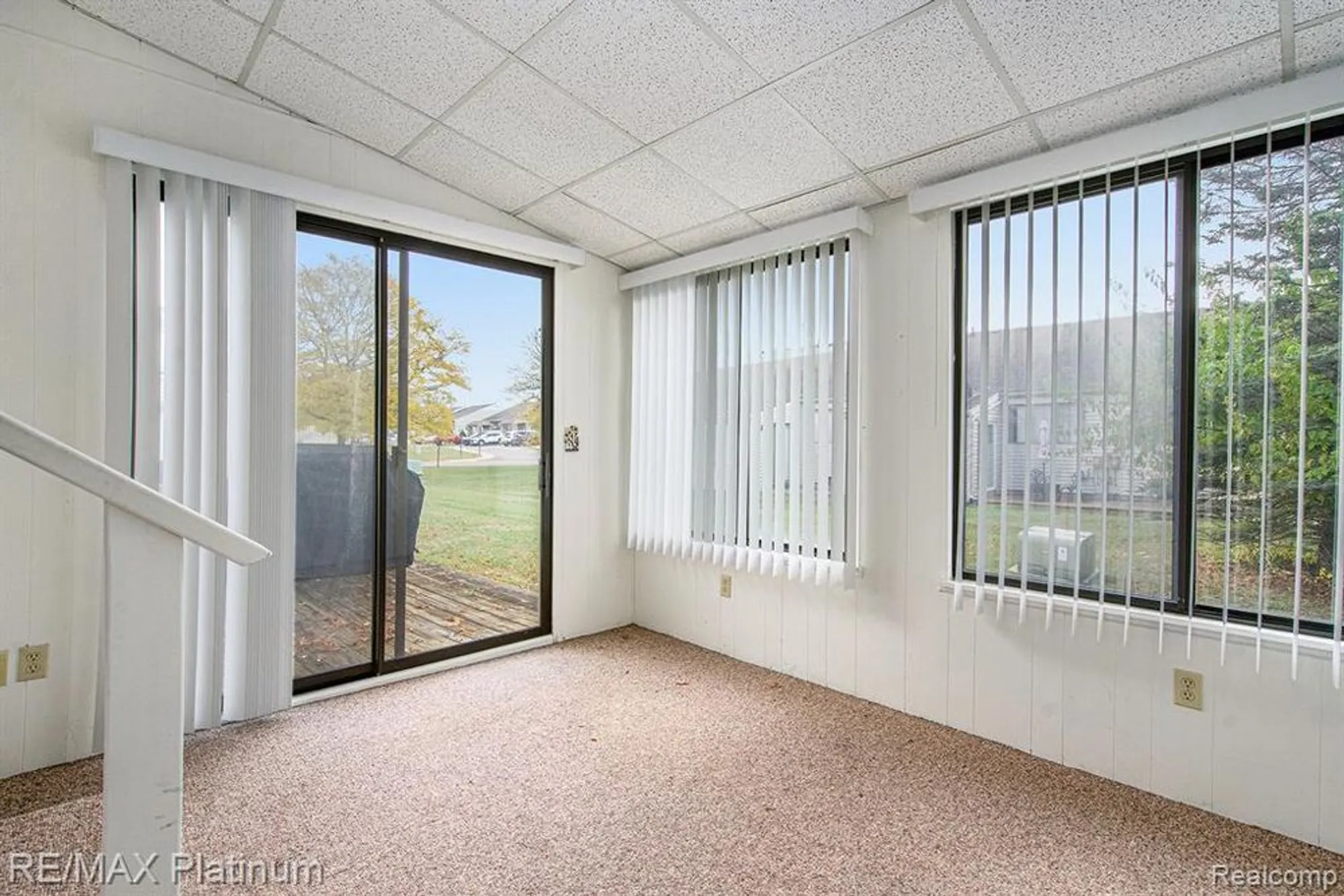 Property Slideshow image 11 of 18 | 61961 yorktown dr unit 4, South Lyon, MI, 48178