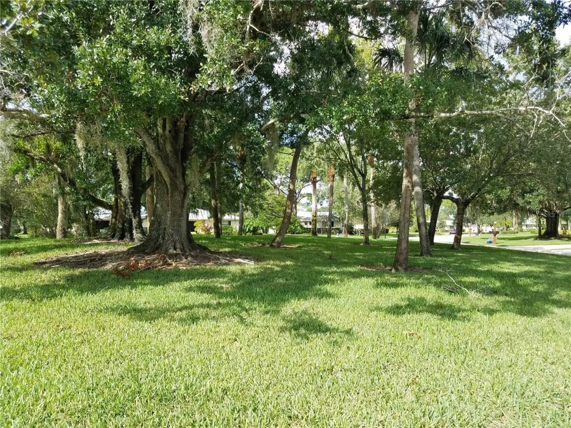 Property Slideshow image 35 of 51 | 7157 fairway bend cir, Sarasota, FL, 34243