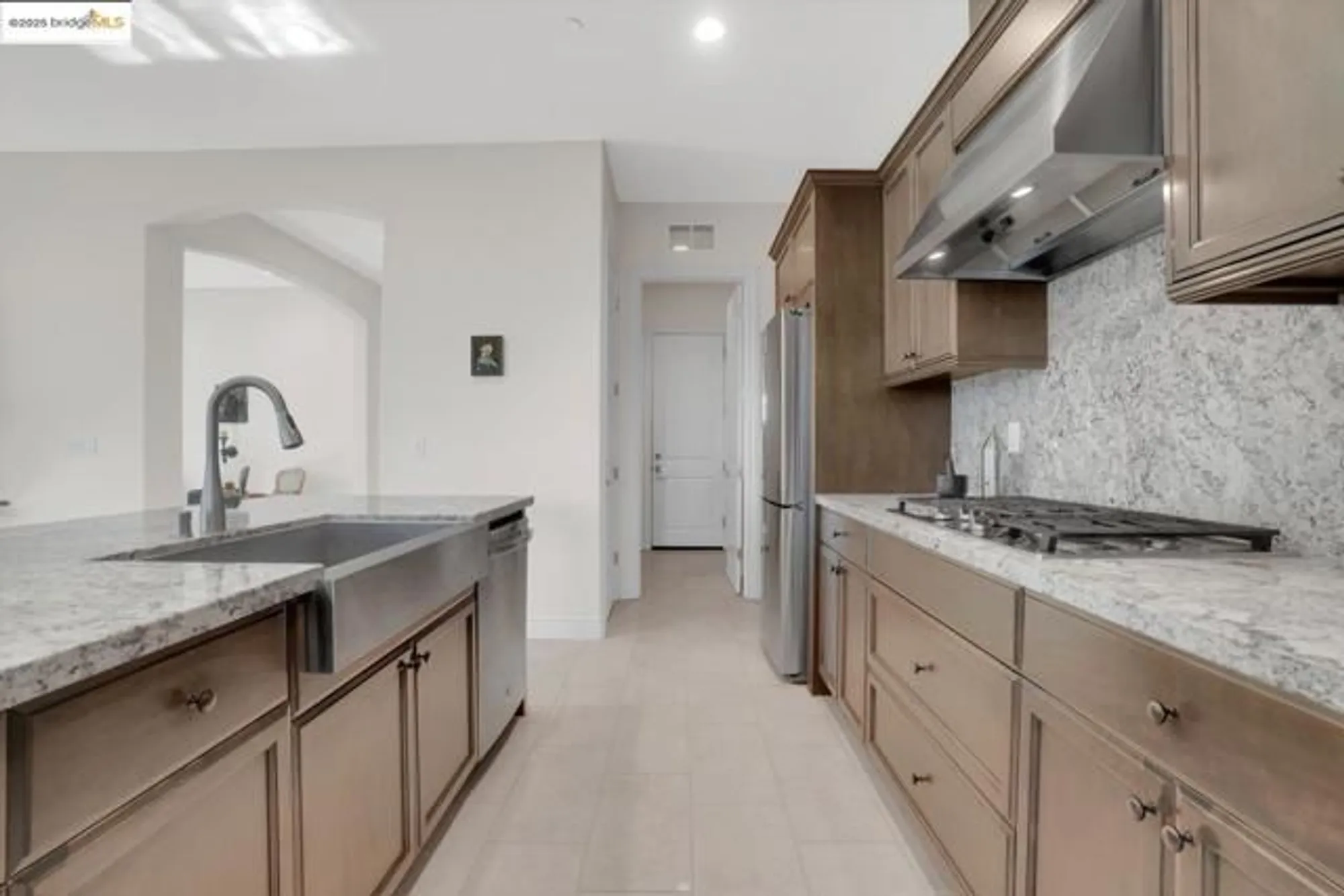 Property Slideshow image 17 of 57 | 1577 chianti ln, Brentwood, CA, 94513