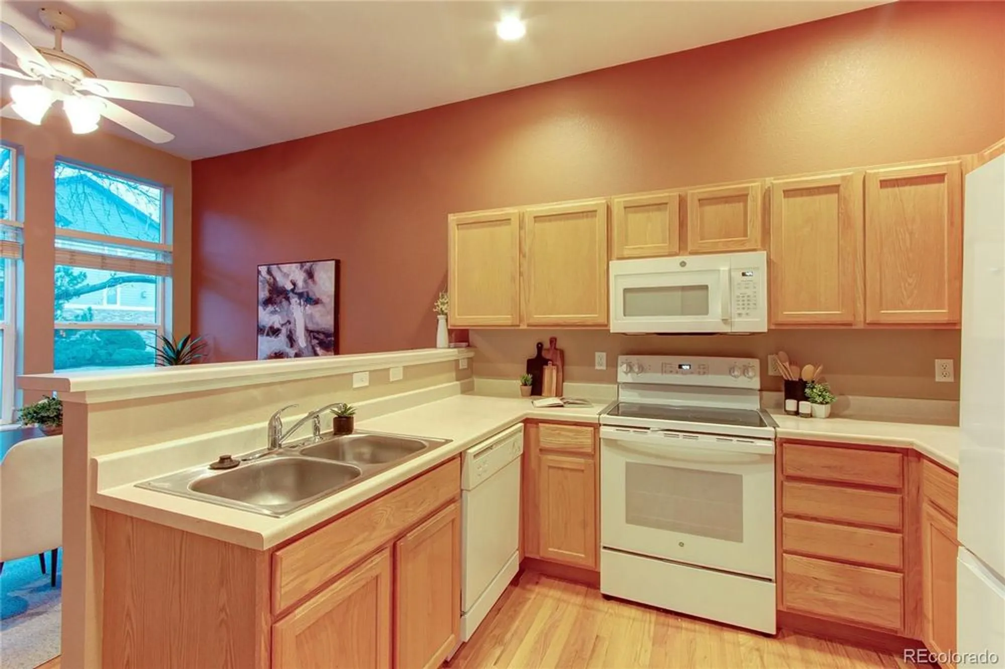 Property Slideshow image 14 of 34 | 2860 w riverwalk cir b, Littleton, CO, 80123