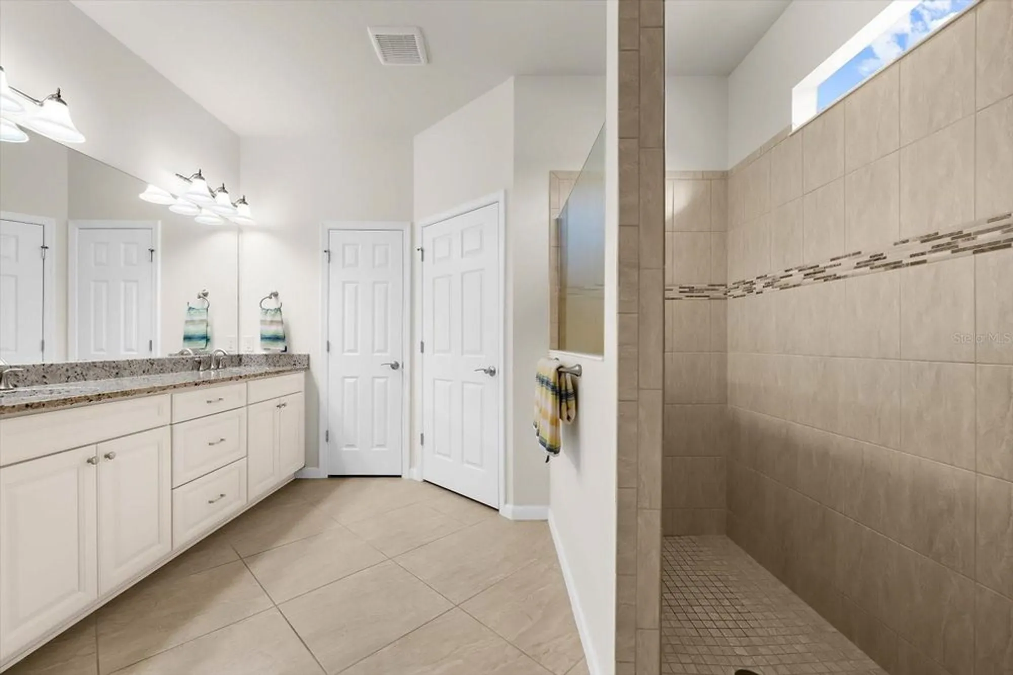 Property Slideshow image 32 of 94 | 6912 gosport cv, Bradenton, FL, 34202