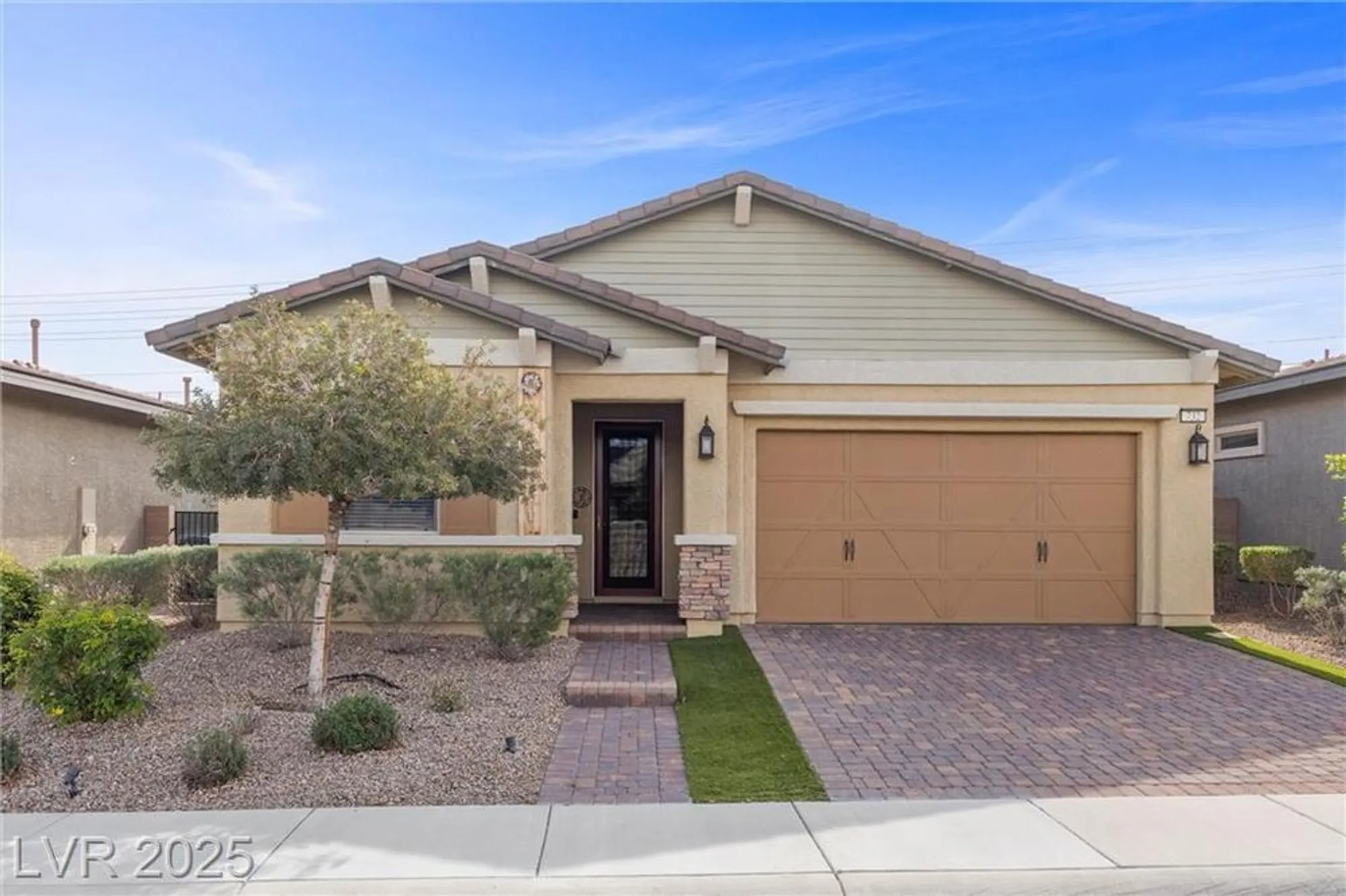 Property Slideshow image 3 of 70 | 732 rosewater dr, Henderson, NV, 89011