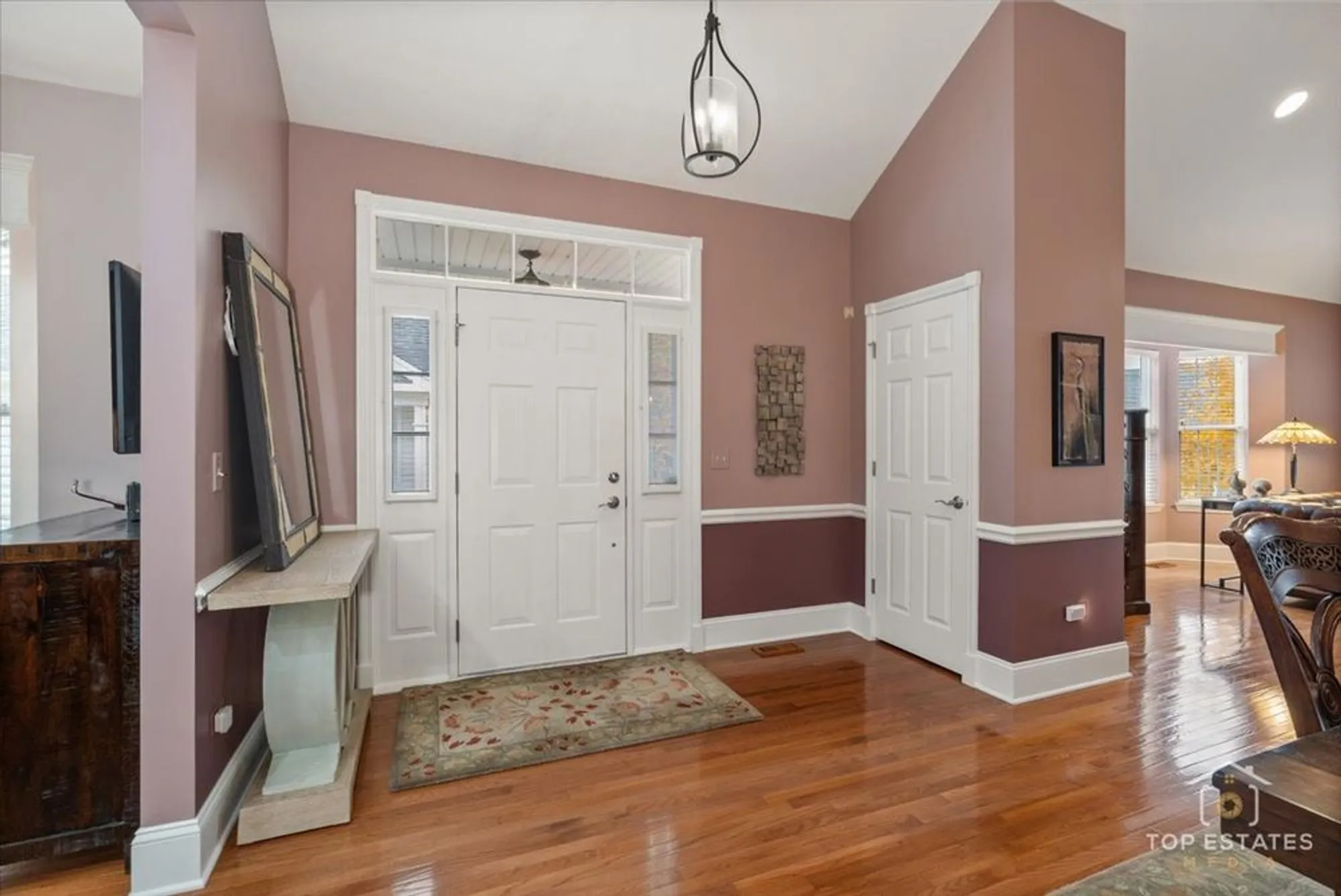 Property Slideshow image 4 of 43 | 1039 riviera dr # 1039, Elgin, IL, 60124