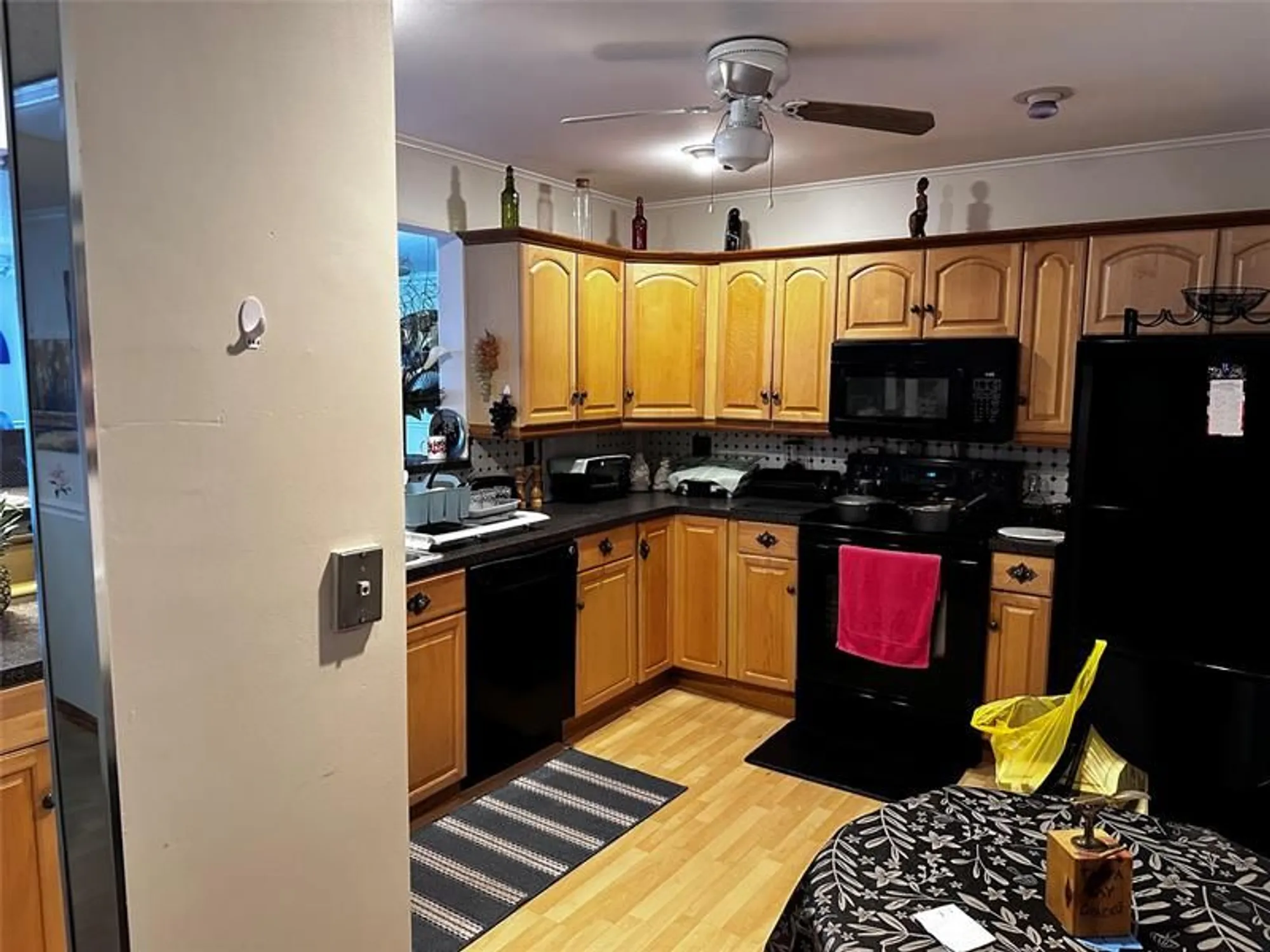 Property Slideshow image 19 of 26 | 4851 nw 21st st 2p, Lauderhill, FL, 33313