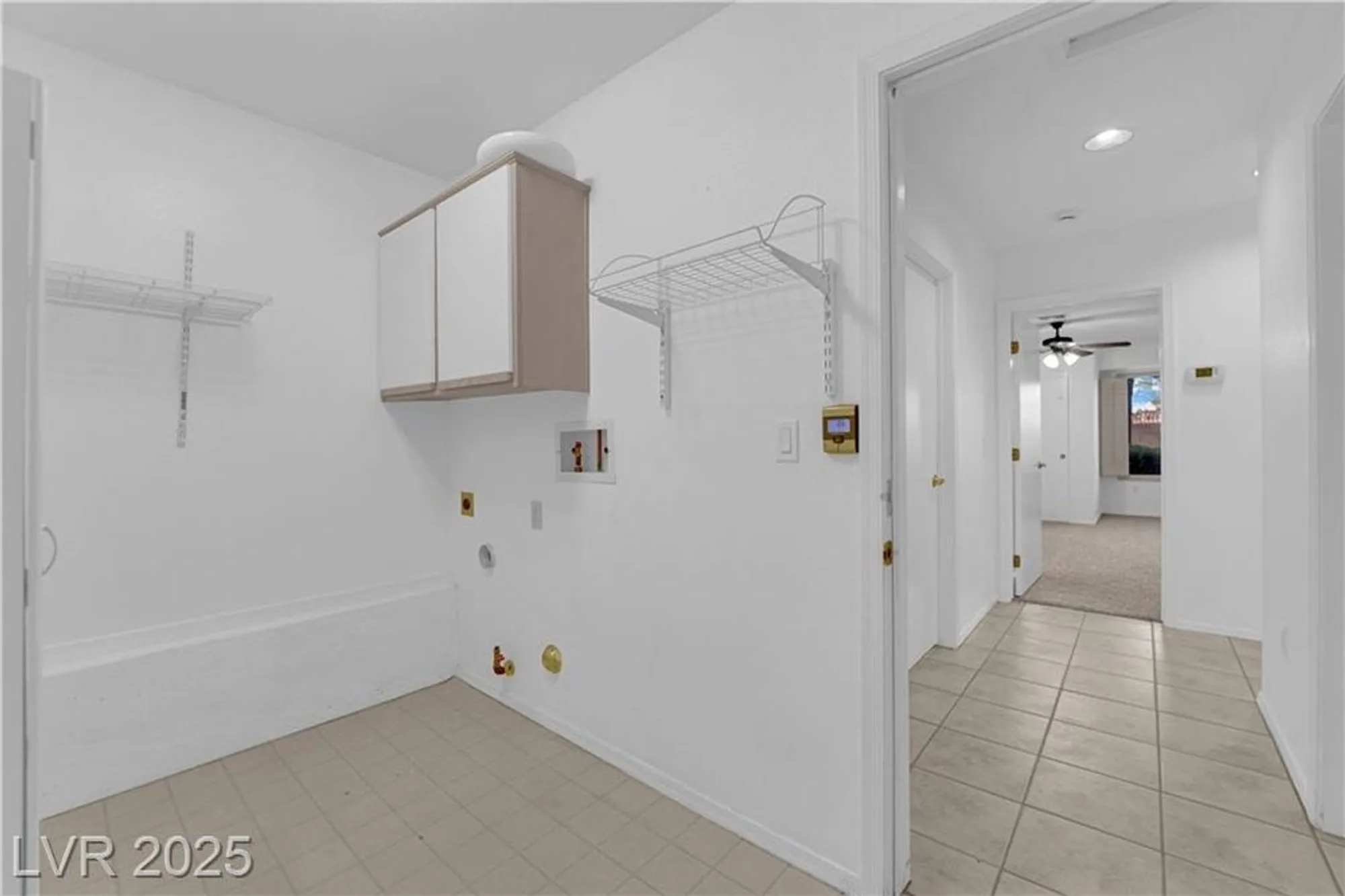 Property Slideshow image 26 of 40 | 9424 gold mountain dr, Las Vegas, NV, 89134