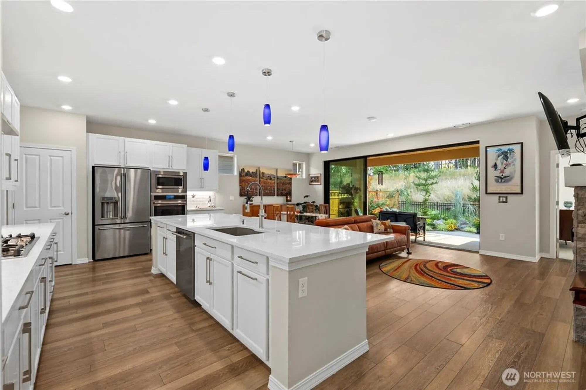 Property Slideshow image 10 of 37 | 15221 183rd ave e unit e, Bonney Lake, WA, 98391