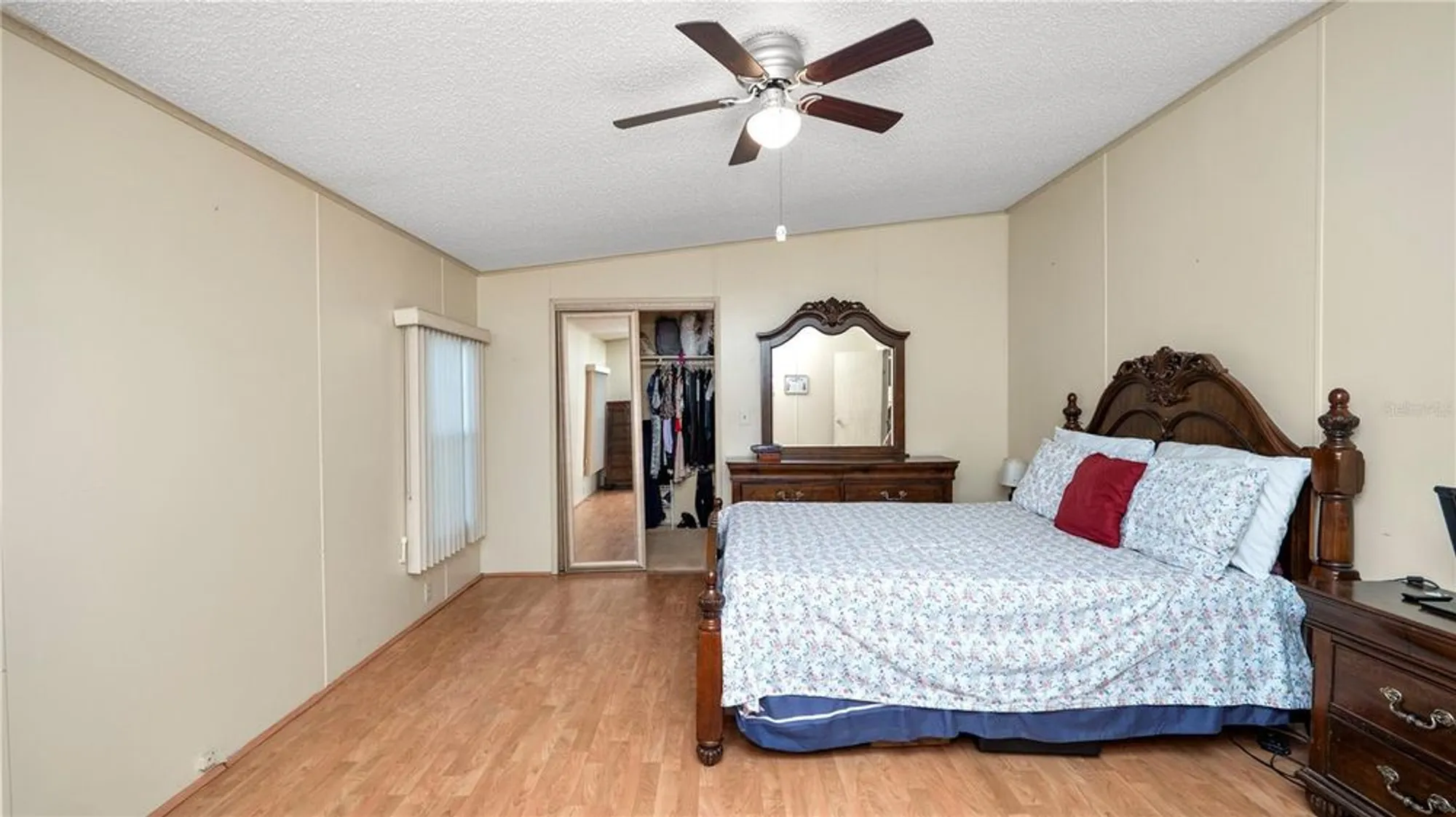 Property Slideshow image 27 of 47 | 5027 forest crest dr, Lakeland, FL, 33810