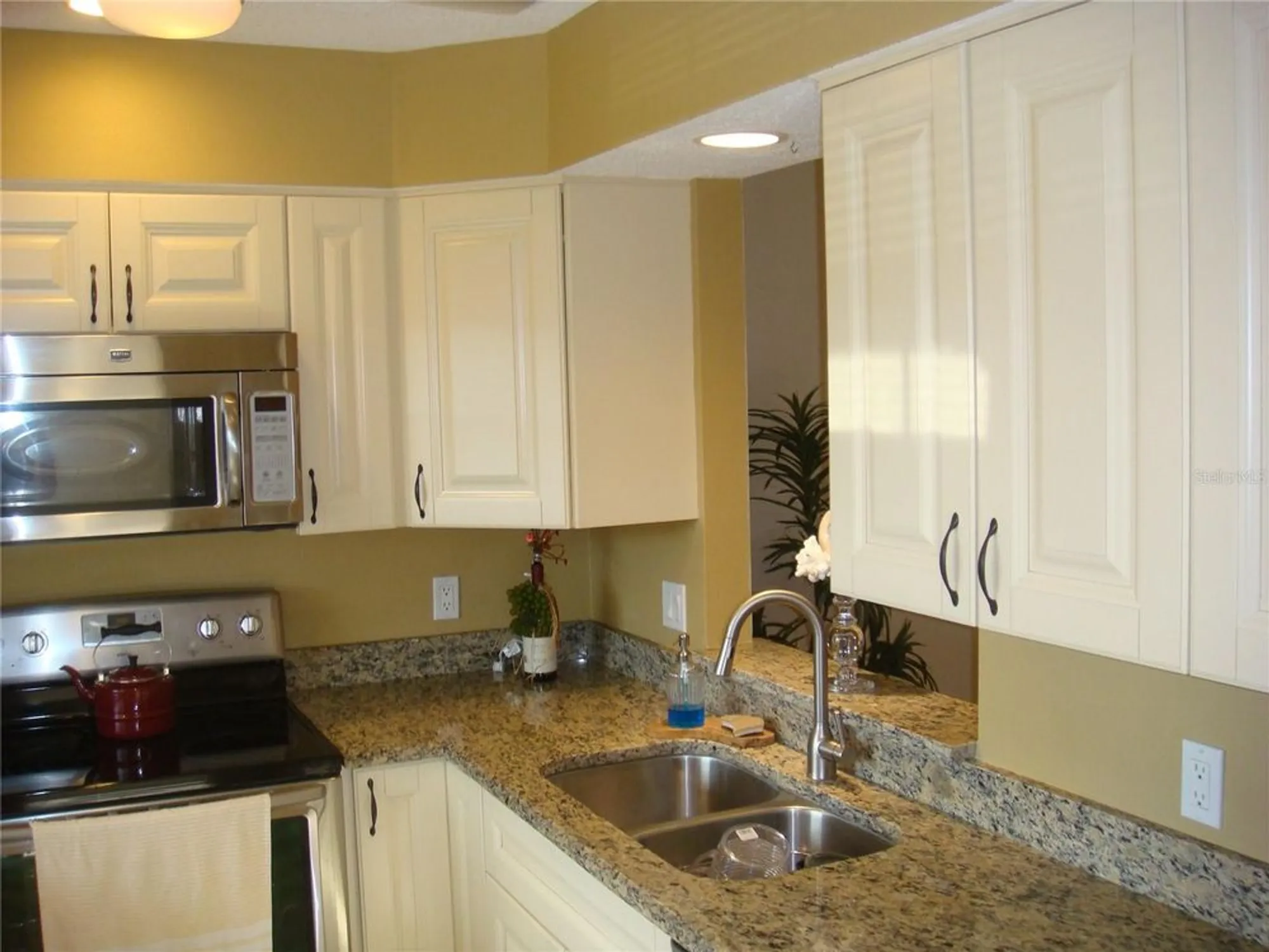 Property Slideshow image 24 of 33 | 19029 us highway 19 n apt 6-13, Clearwater, FL, 33764