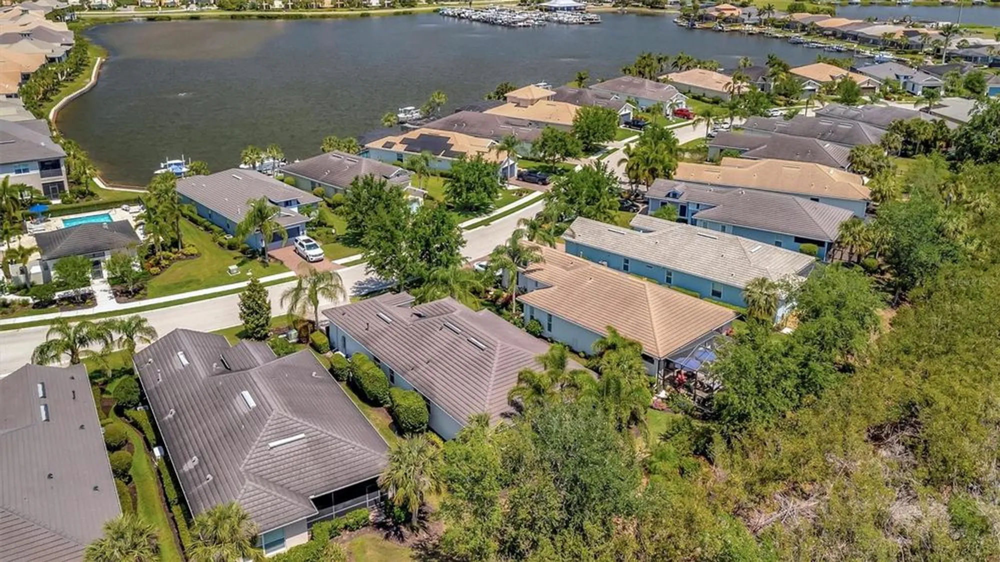 Property Slideshow image 61 of 78 | 5009 lake overlook ave, Bradenton, FL, 34208
