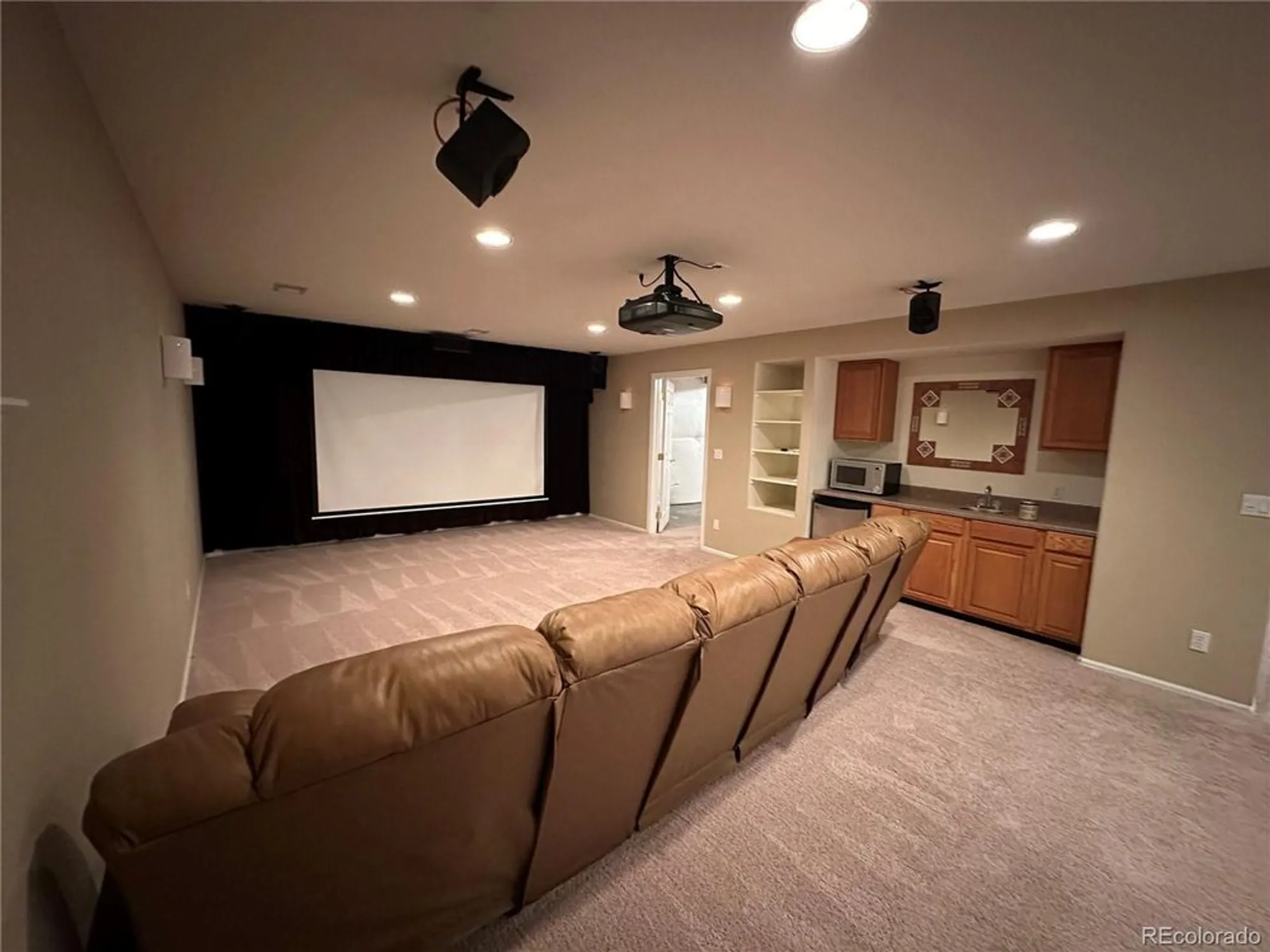 Property Slideshow image 21 of 28 | 22840 e heritage pkwy, Aurora, CO, 80016