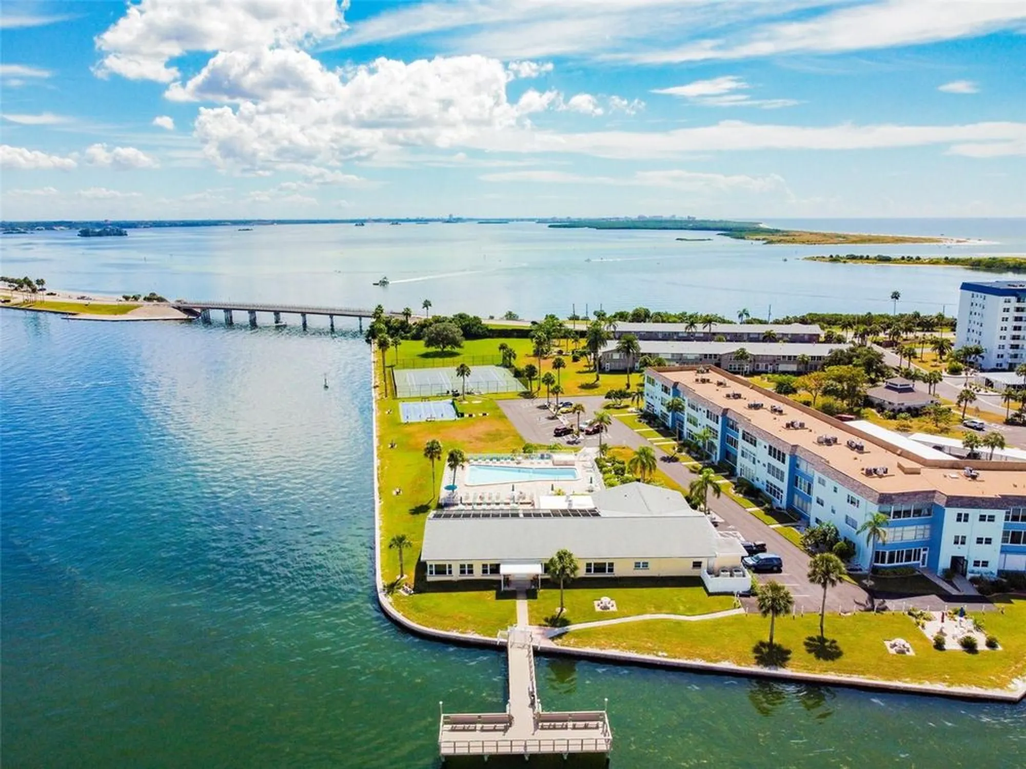 Property Slideshow image 44 of 71 | 5 gateshead dr 203, Dunedin, FL, 34698