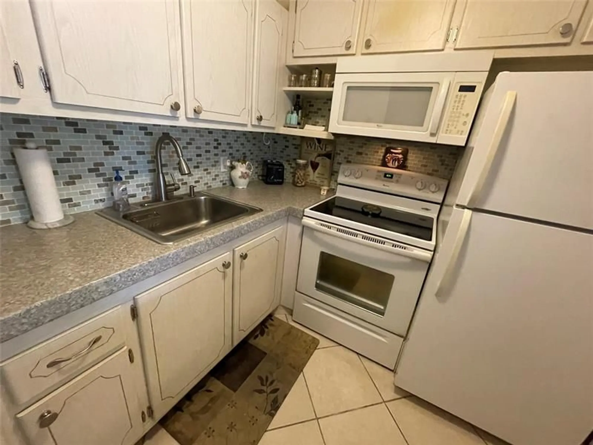 Property Slideshow image 11 of 69 | 139 oakridge j # 139, Deerfield Beach, FL, 33442