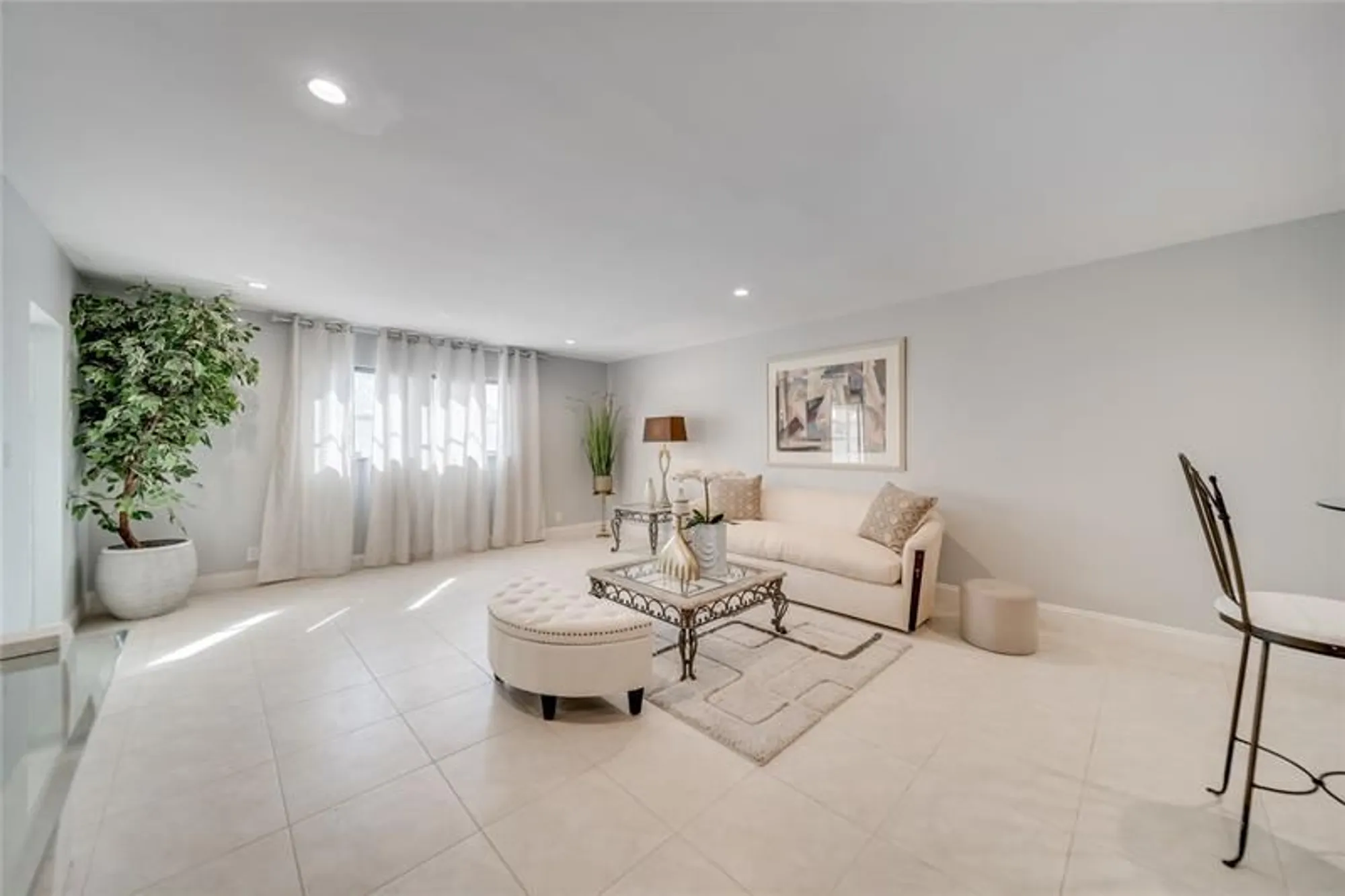 Property Slideshow image 11 of 43 | 2271 nw 47th ter 107, Lauderhill, FL, 33313