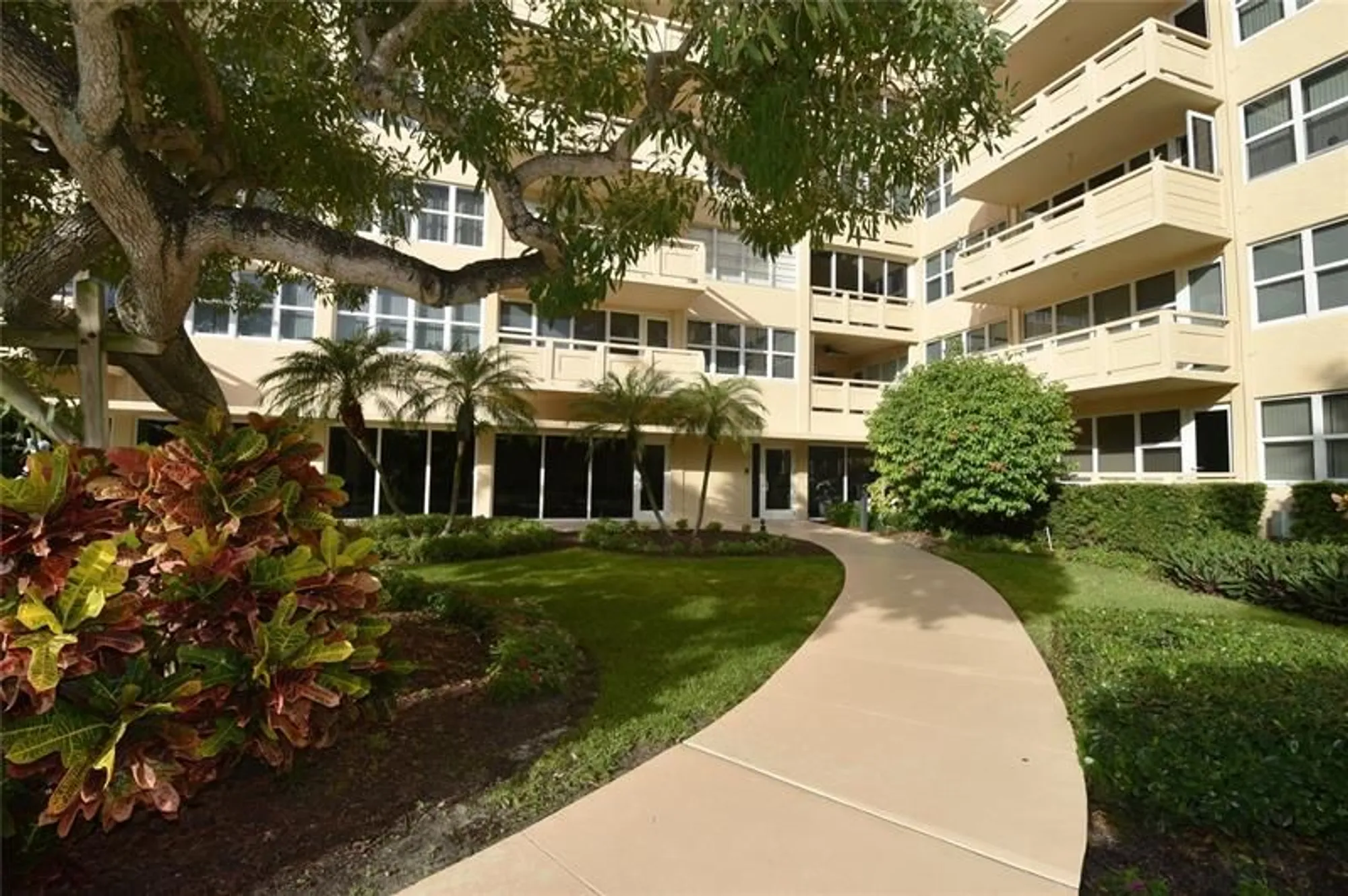 Property Slideshow image 26 of 41 | 3333 ne 34th st 1401, Fort Lauderdale, FL, 33308