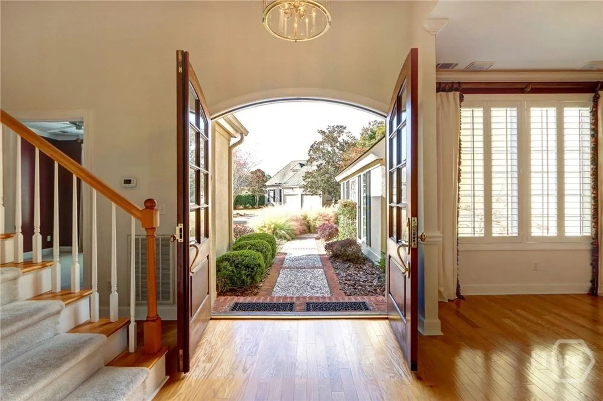 Property Slideshow image 6 of 45 | 2 breakfast ct, Savannah, GA, 31411