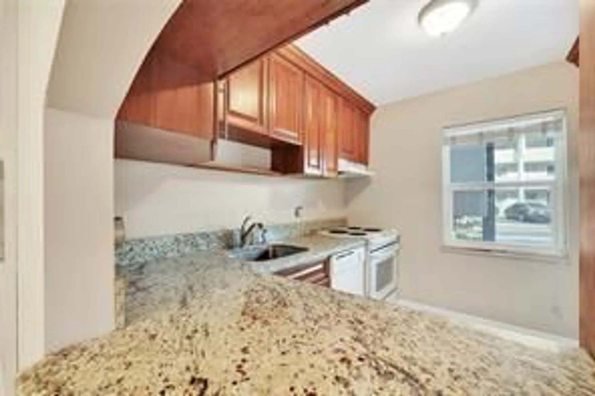 Property Slideshow image 9 of 43 | 7897 golf circle dr 112, Margate, FL, 33063