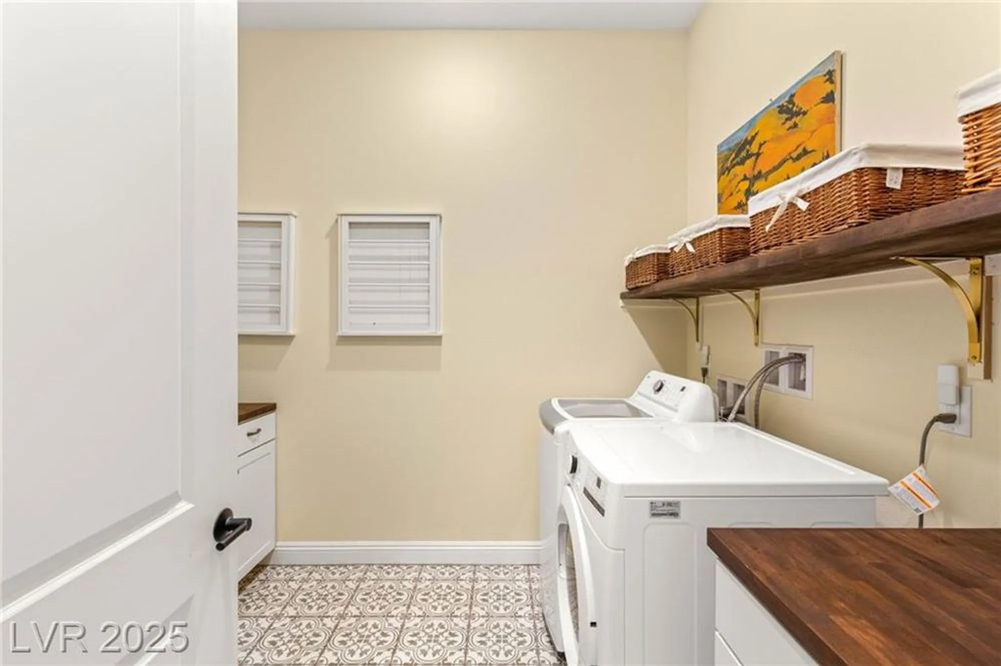 Property Slideshow image 39 of 74 | 156 stone mesa ct, Henderson, NV, 89011
