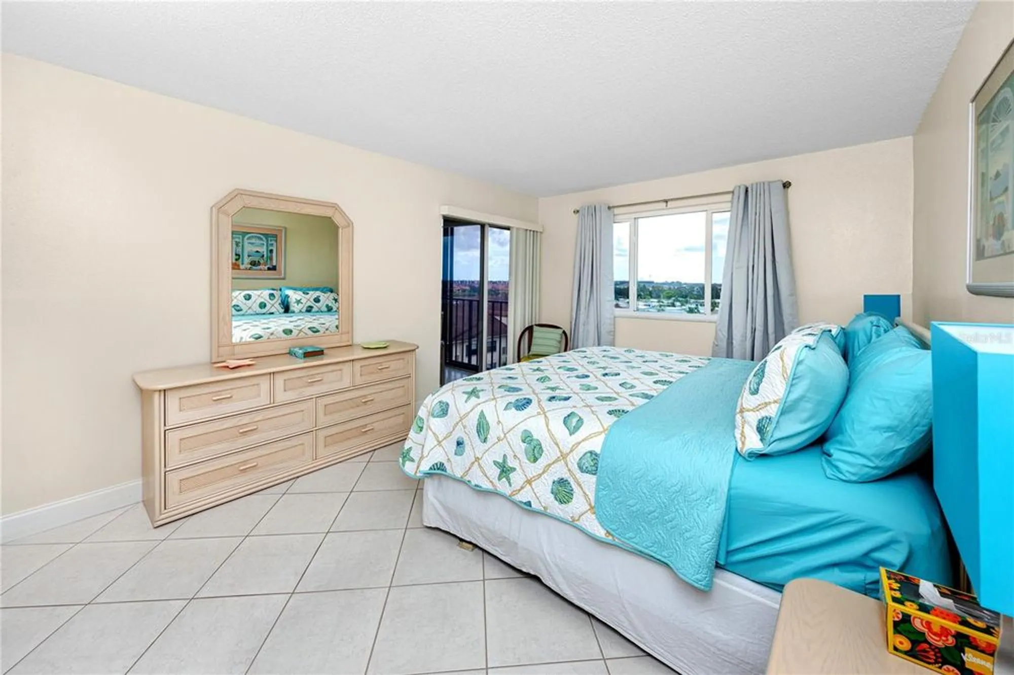 Property Slideshow image 5 of 45 | 19029 us highway 19 n apt 9-607, Clearwater, FL, 33764