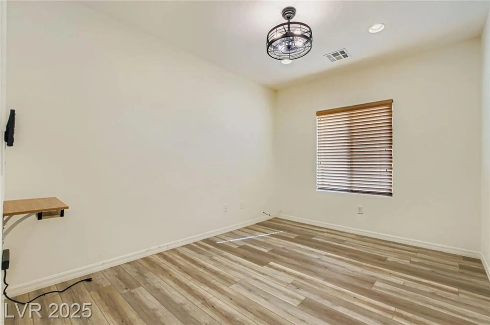 Property Slideshow image 22 of 33 | 3220 flinthead dr, North Las Vegas, NV, 89084