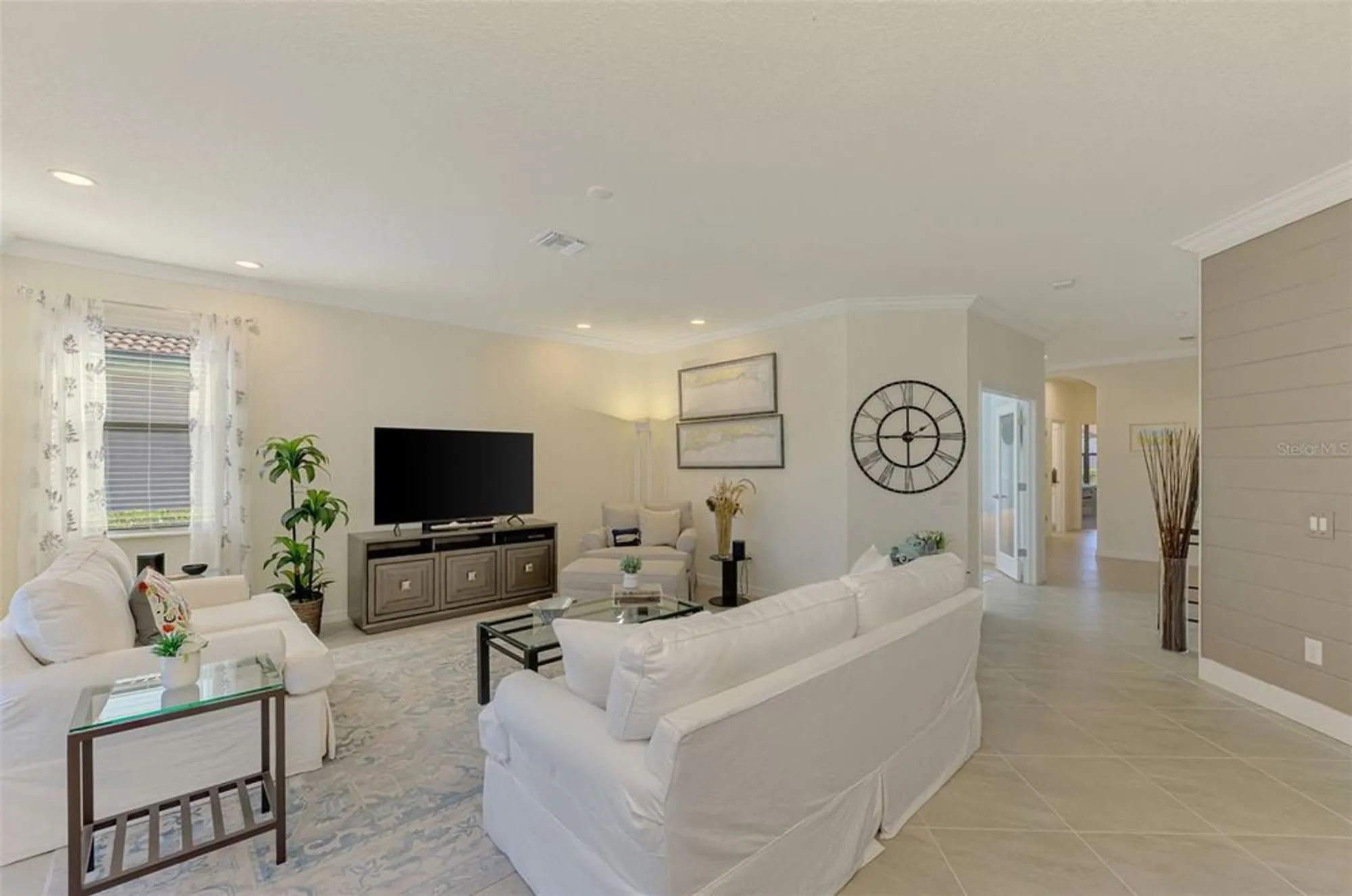 Property Slideshow image 14 of 100 | 24080 spartina dr, Venice, FL, 34293