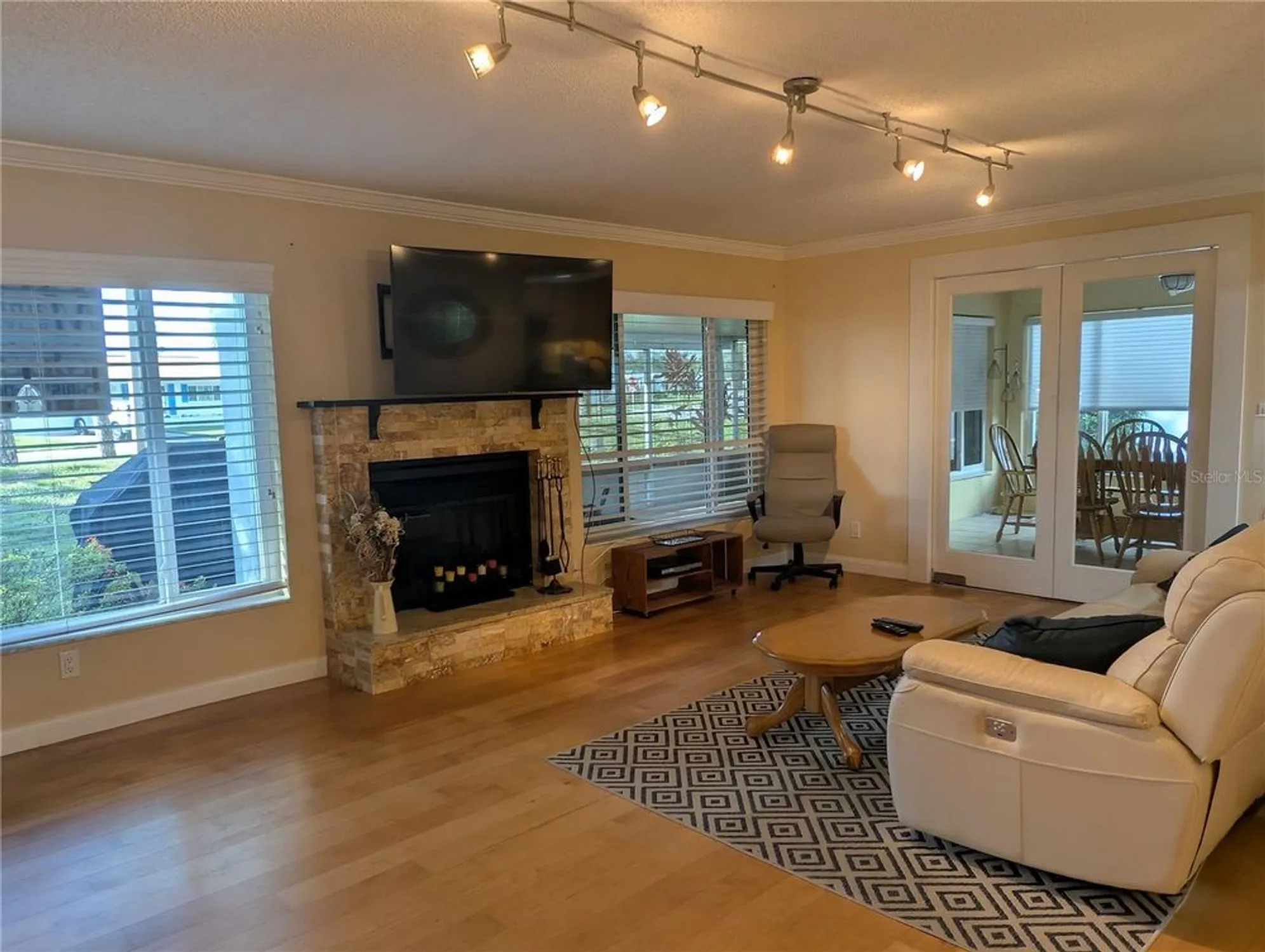 Property Slideshow image 27 of 47 | 9154 42nd ln n # 5, Pinellas Park, FL, 33782