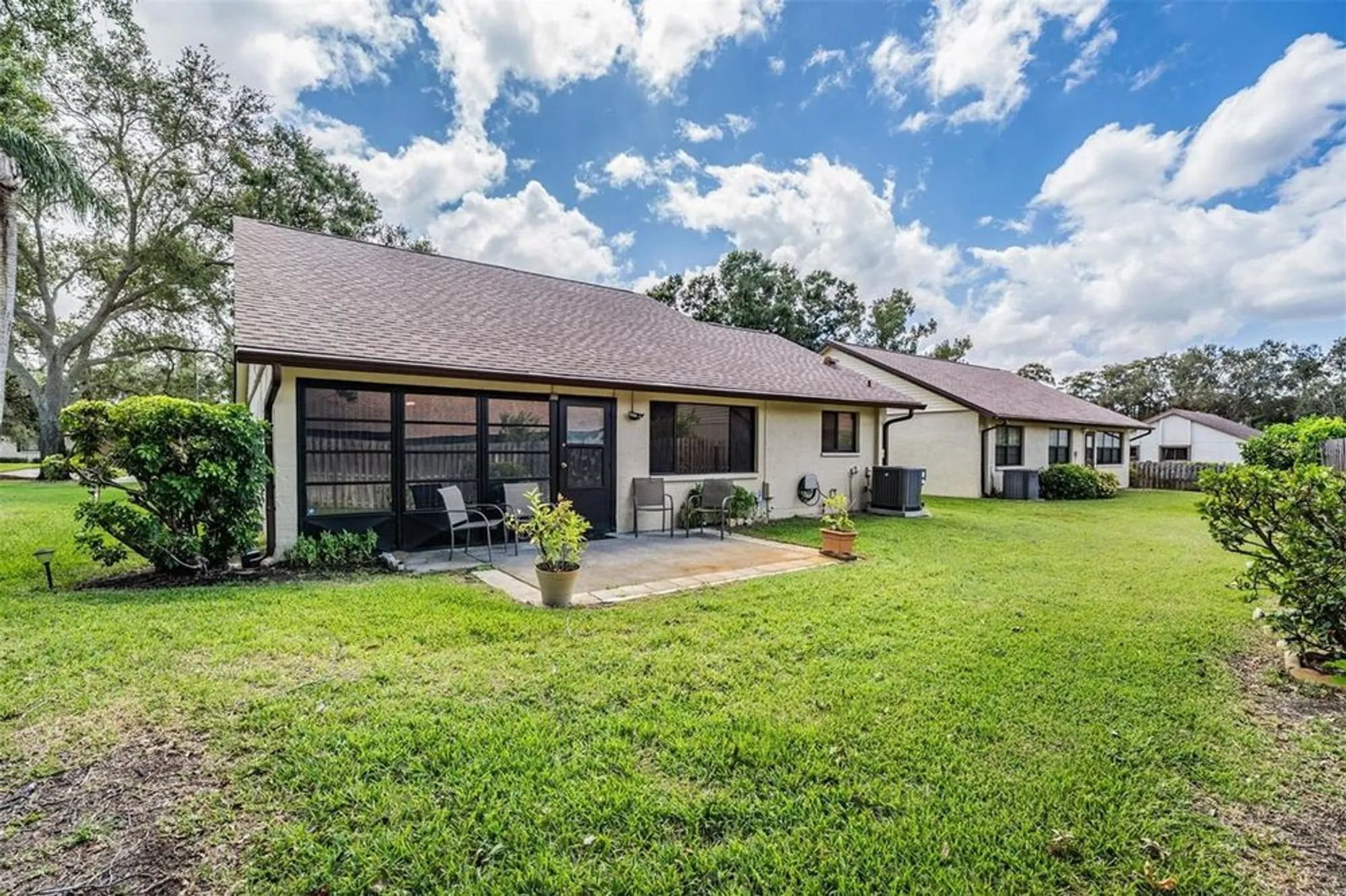 Property Slideshow image 26 of 38 | 2267 sequoia dr, Clearwater, FL, 33763