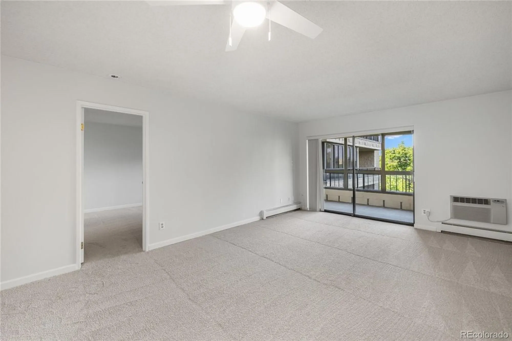 Property Slideshow image 16 of 25 | 13931 e marina dr apt 304, Aurora, CO, 80014