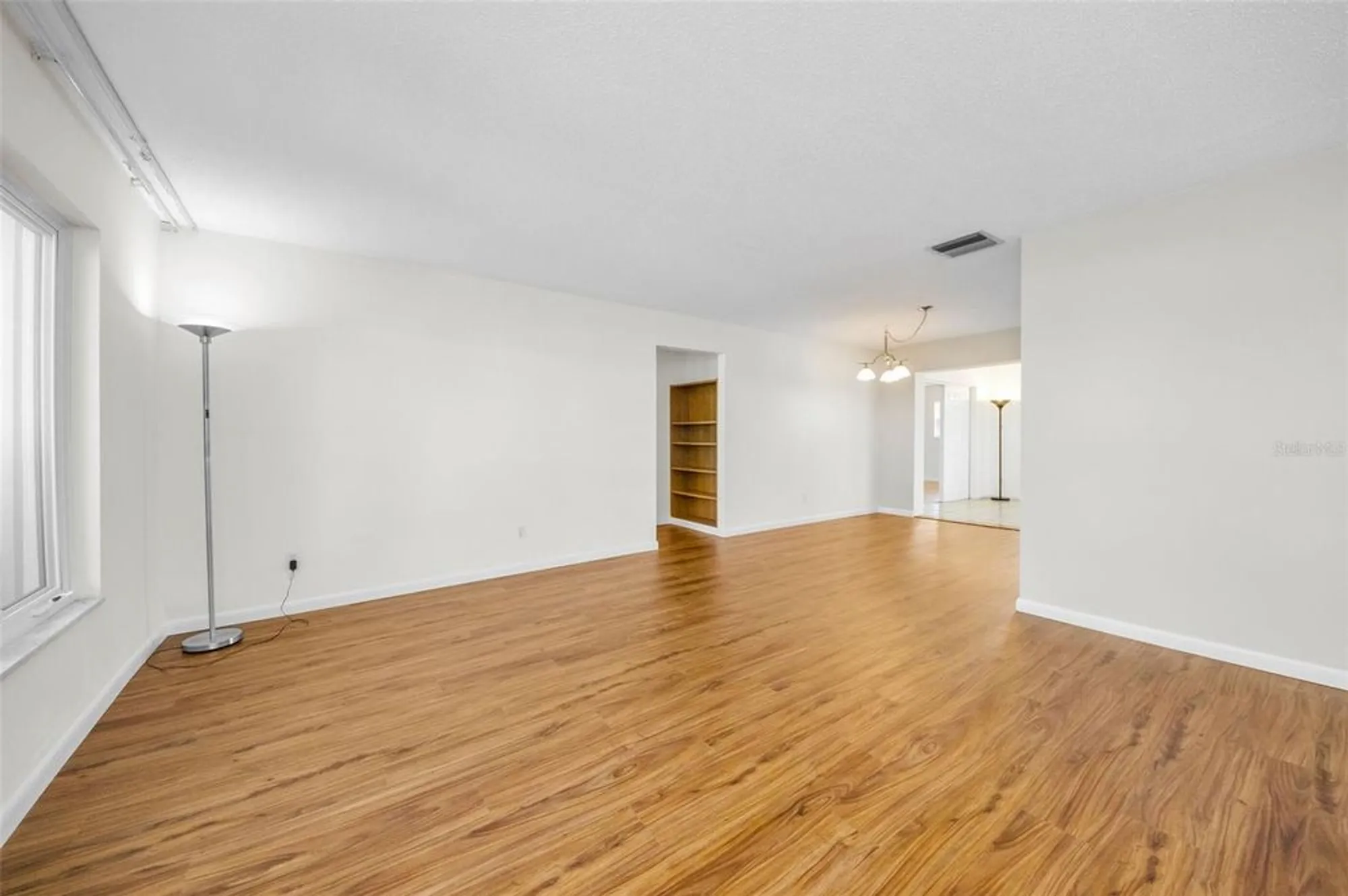 Property Slideshow image 11 of 66 | 14052 89th ave, Seminole, FL, 33776