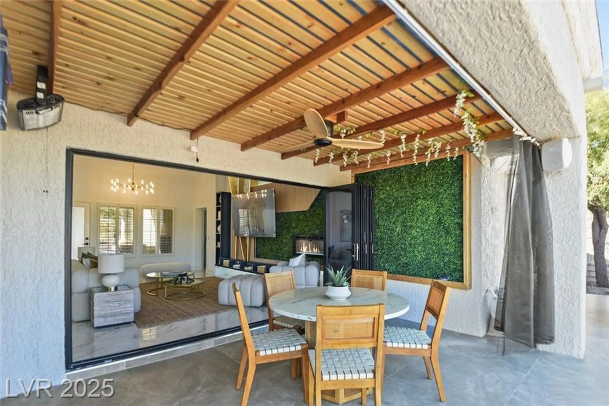 Property Slideshow image 10 of 36 | 2652 golfside dr, Las Vegas, NV, 89134